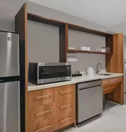 Kitchen or kitchenette in Home2 Suites By Hilton Utica, Ny