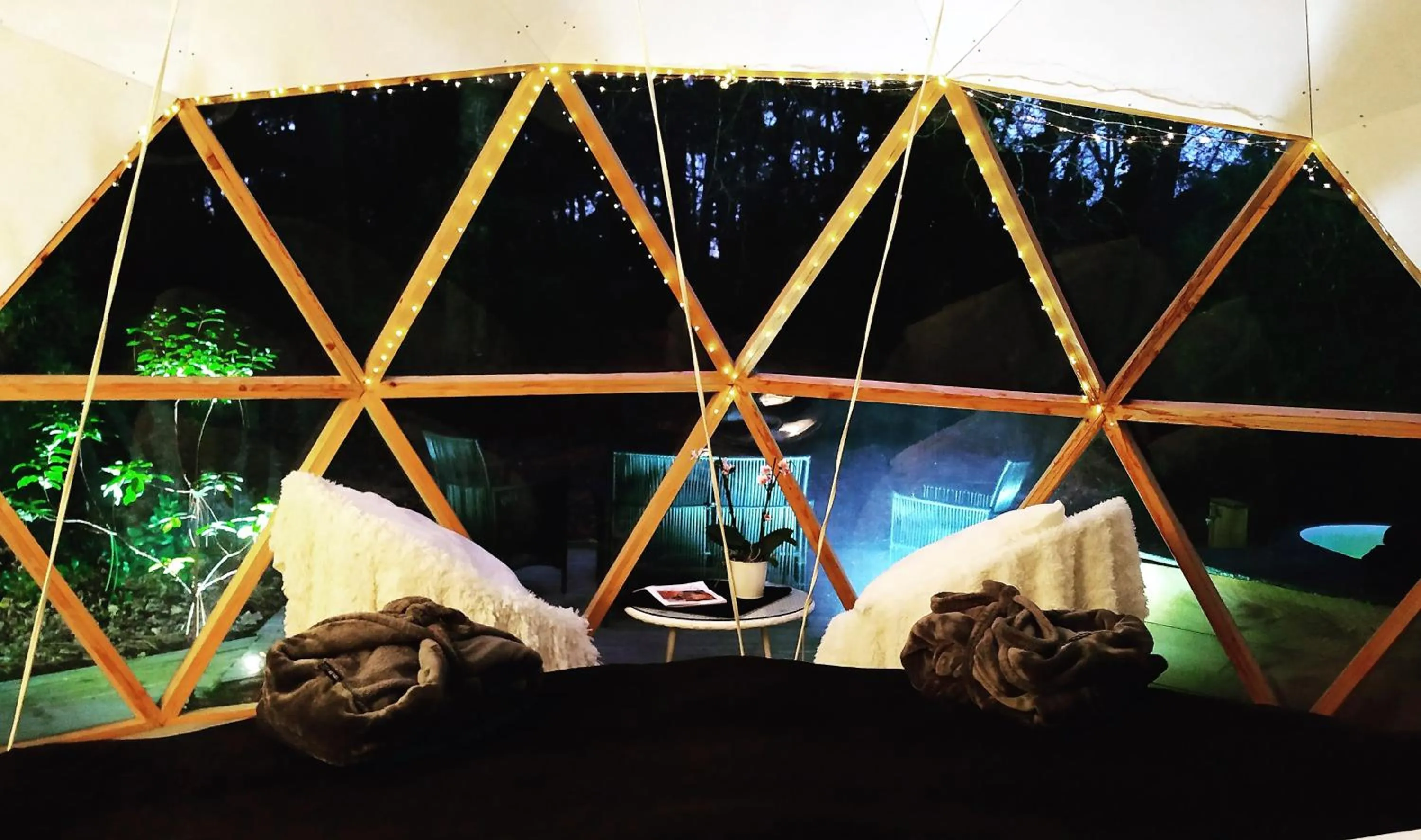 Bedroom in Lo Rey du Lac