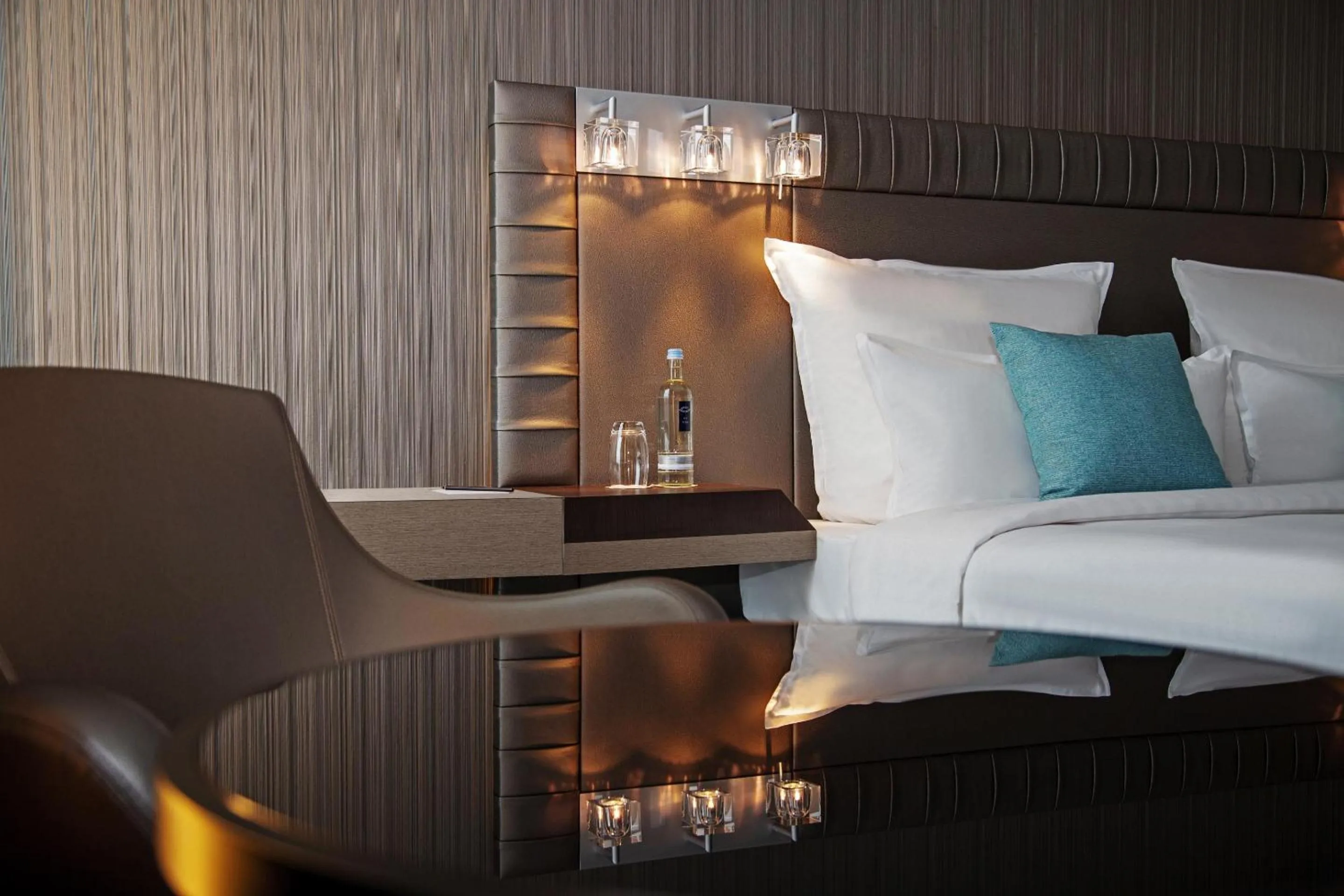 Photo of the whole room in Steigenberger Airport Hotel Berlin