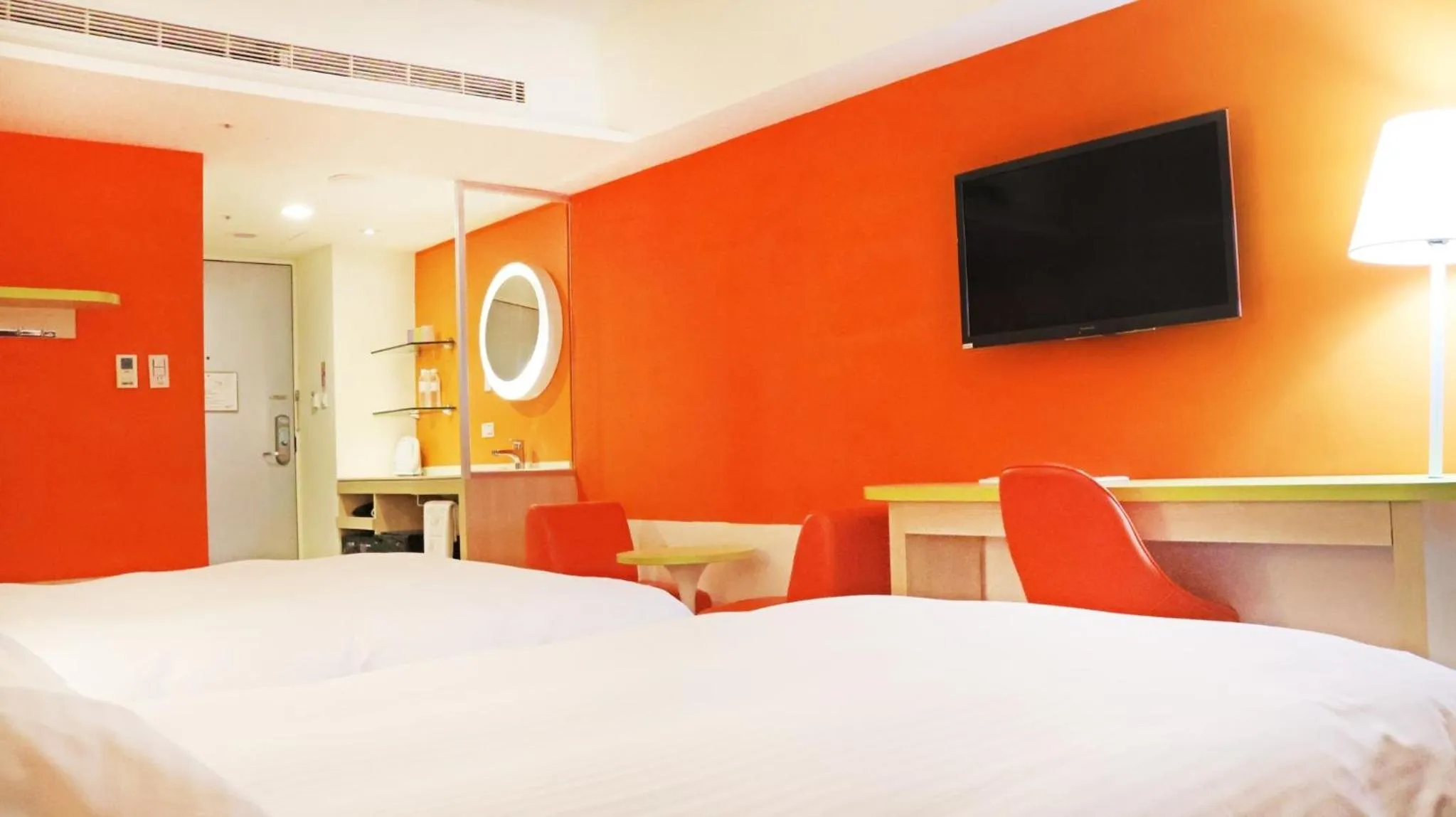 Photo of the whole room, Bed in Fullon Poshtel Kenting