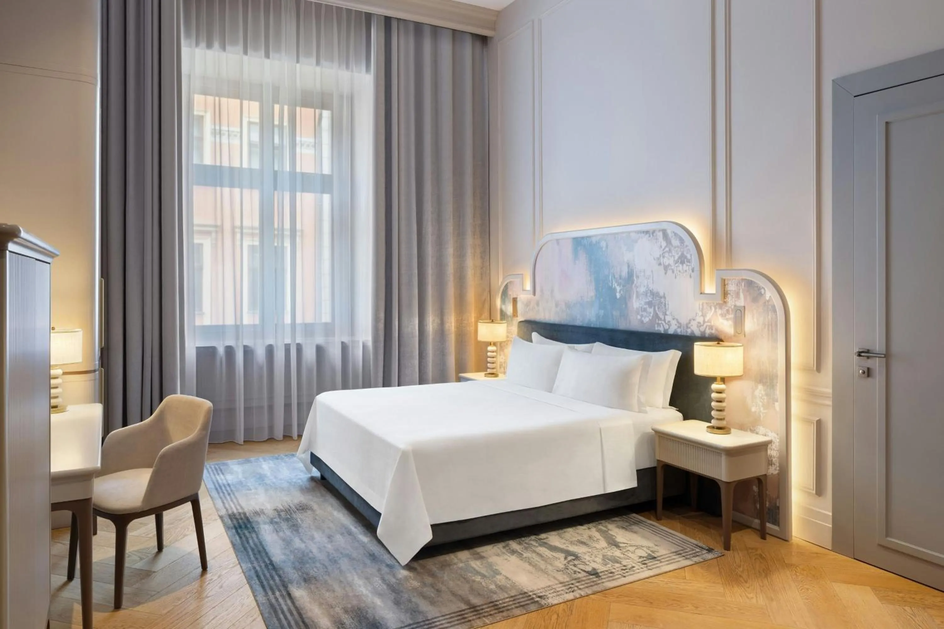 Bedroom, Bed in H15 Palace, a Luxury Collection Hotel, Krakow