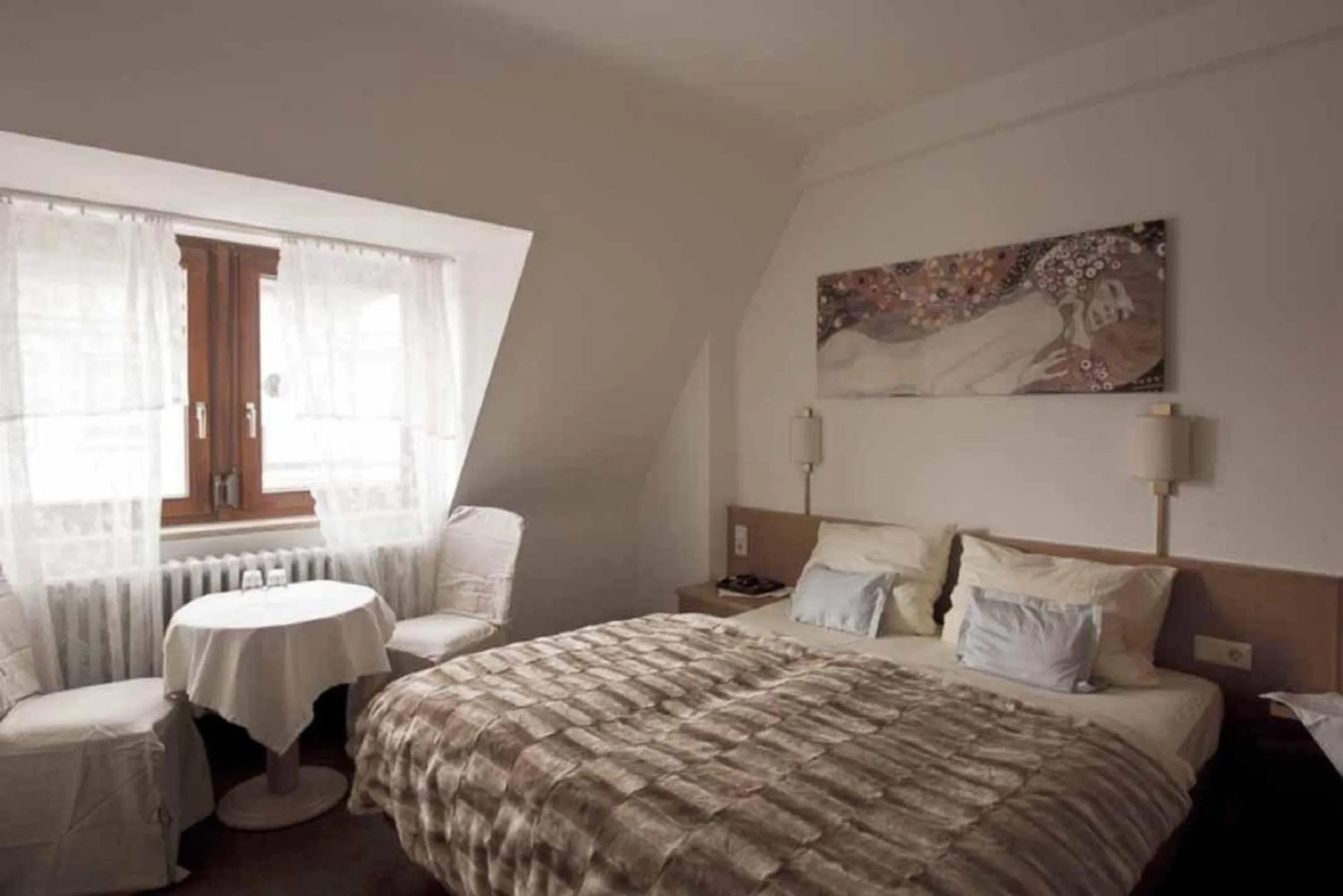 Bed in Hotel Barbarossa Garni