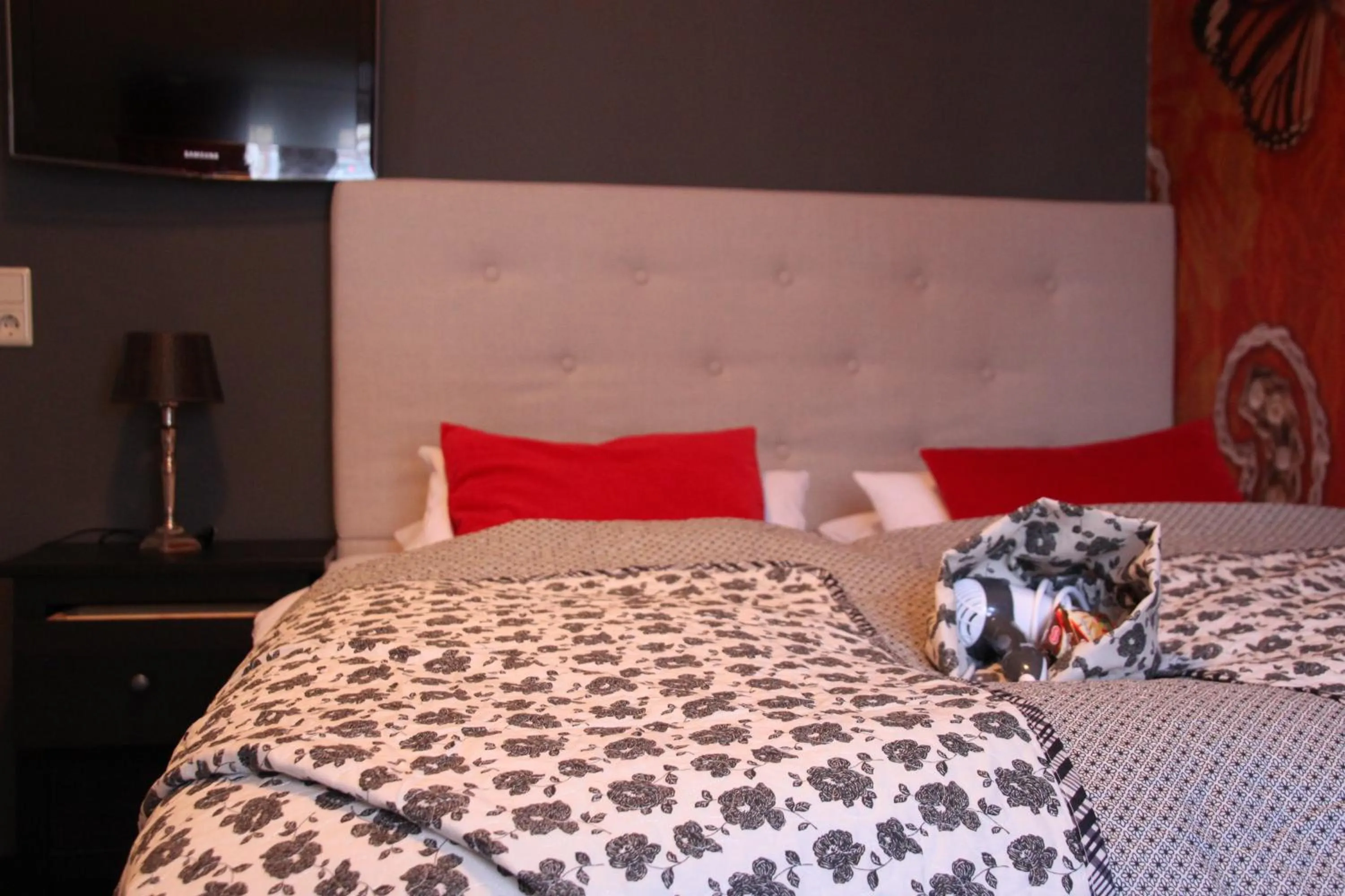 Bed in Hotel Barbarossa Garni