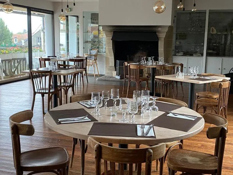 Restaurant/places to eat in Hôtel de La Plage - WISSANT