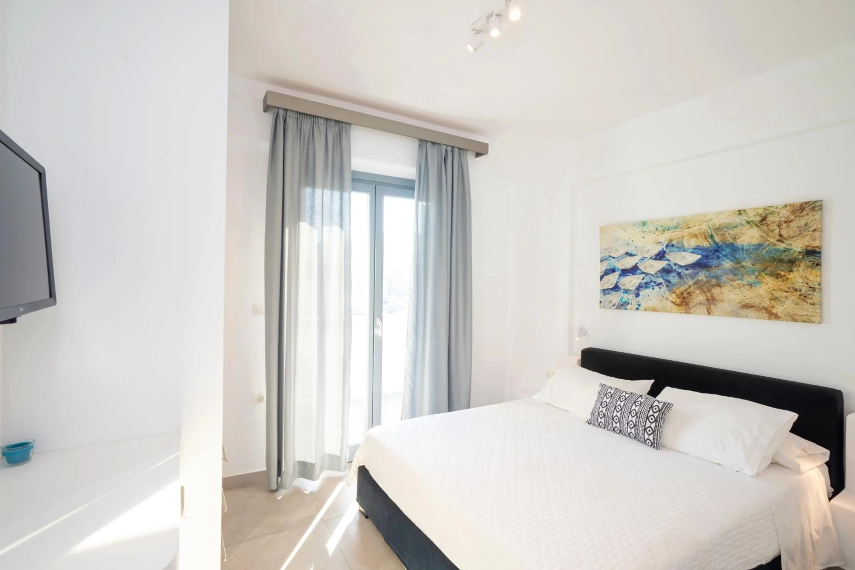 Bed in Mykonos Dot Apartments