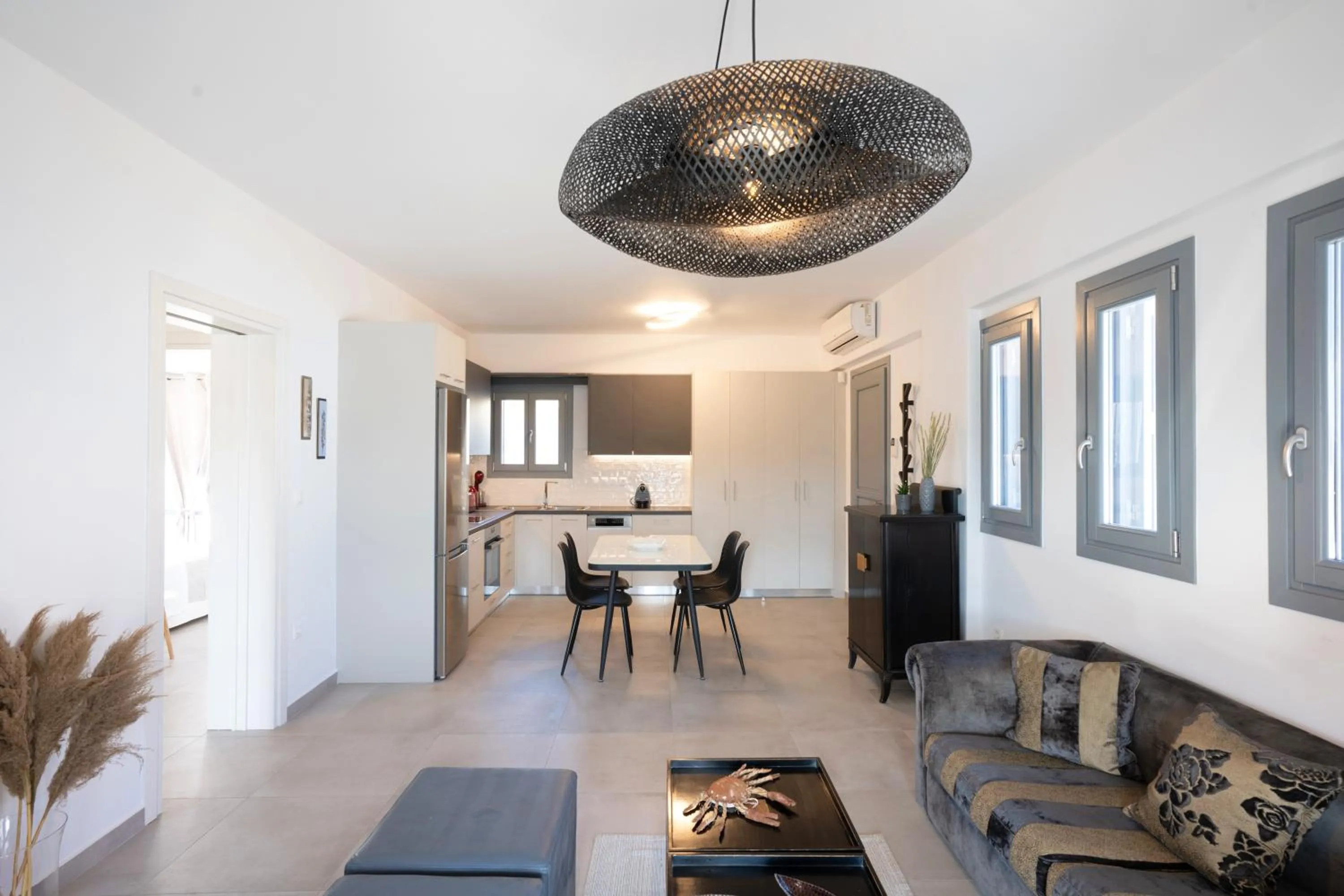 TV and multimedia in Mykonos Dot Apartments