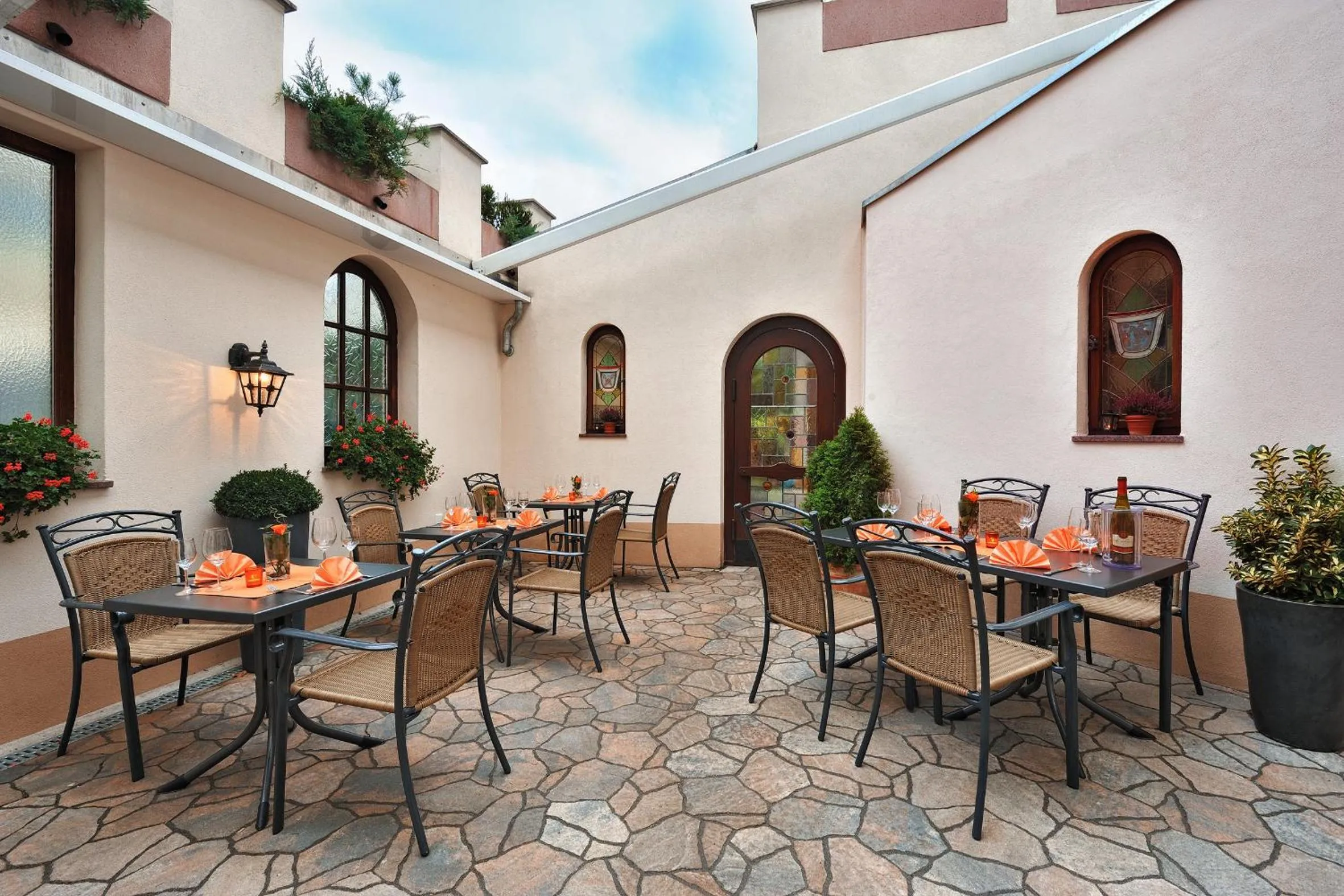 Patio in Altdeutsche Weinstube - Superior