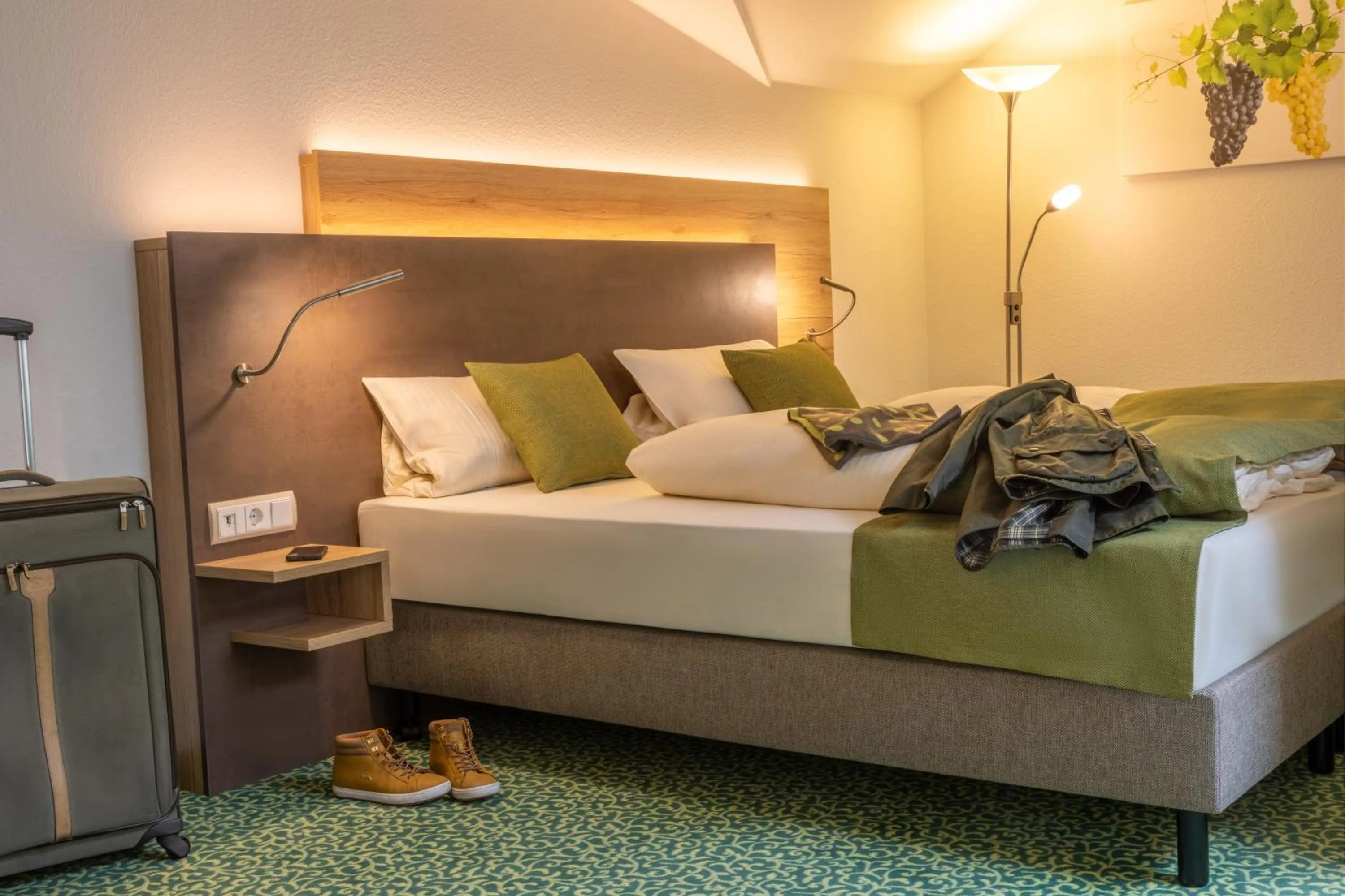 Photo of the whole room, Bed in Altdeutsche Weinstube - Superior