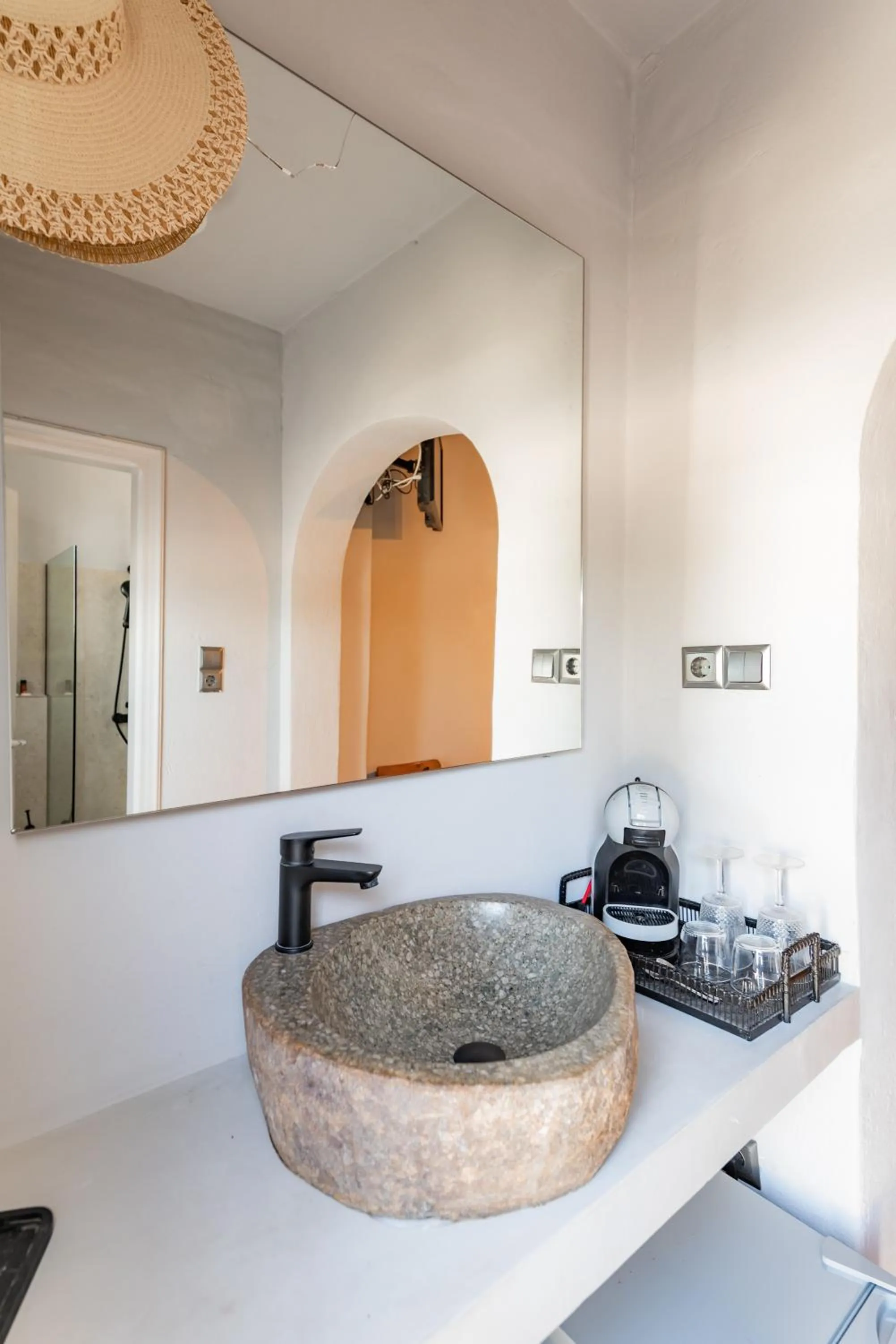 Rania Apartments Sea View