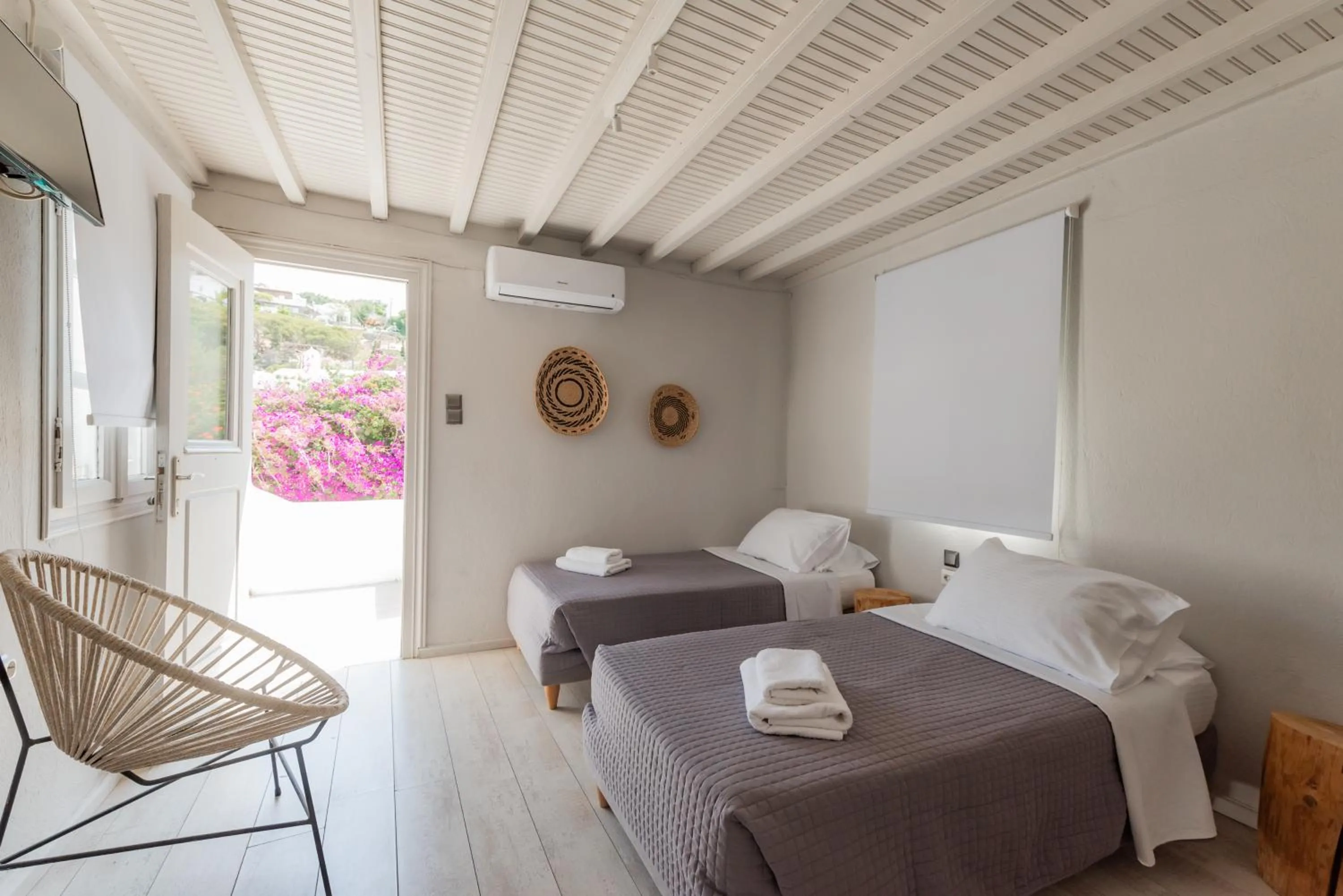 Bed in Rania Apartments Sea View