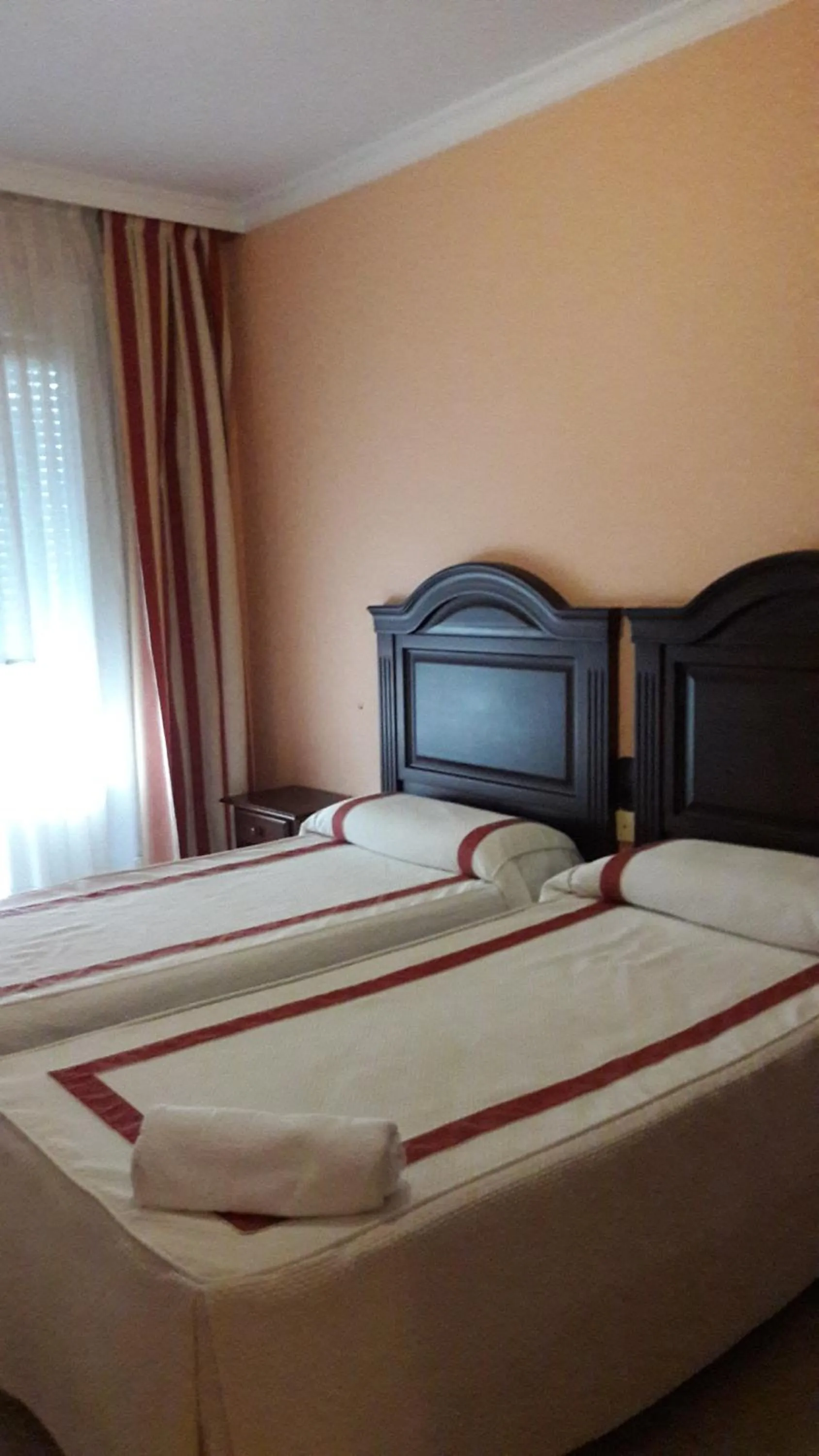 Hostal Restaurante Pacos