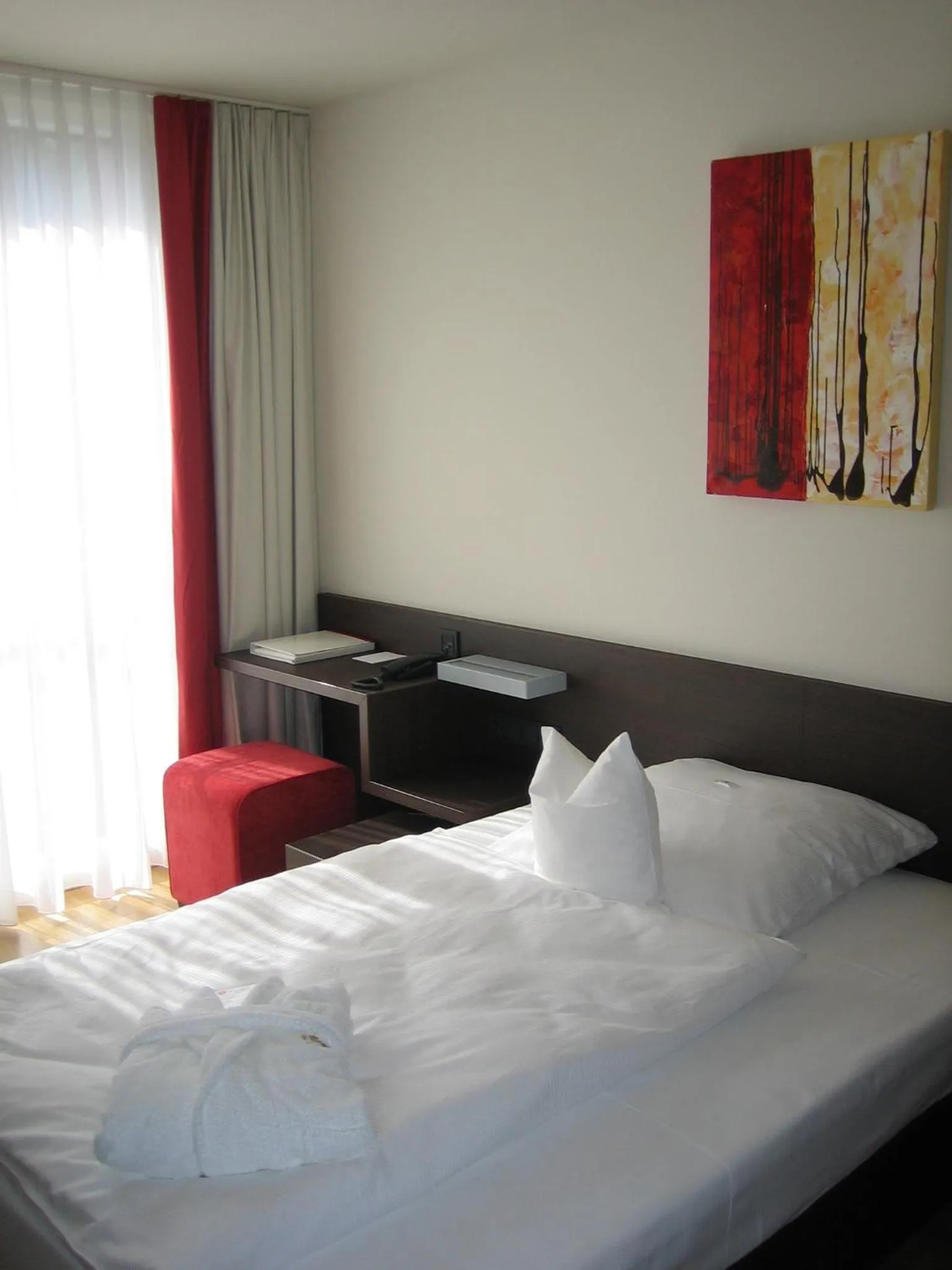 Photo of the whole room, Bed in Santé Royale Hotel- & Gesundheitsresort Bad Brambach