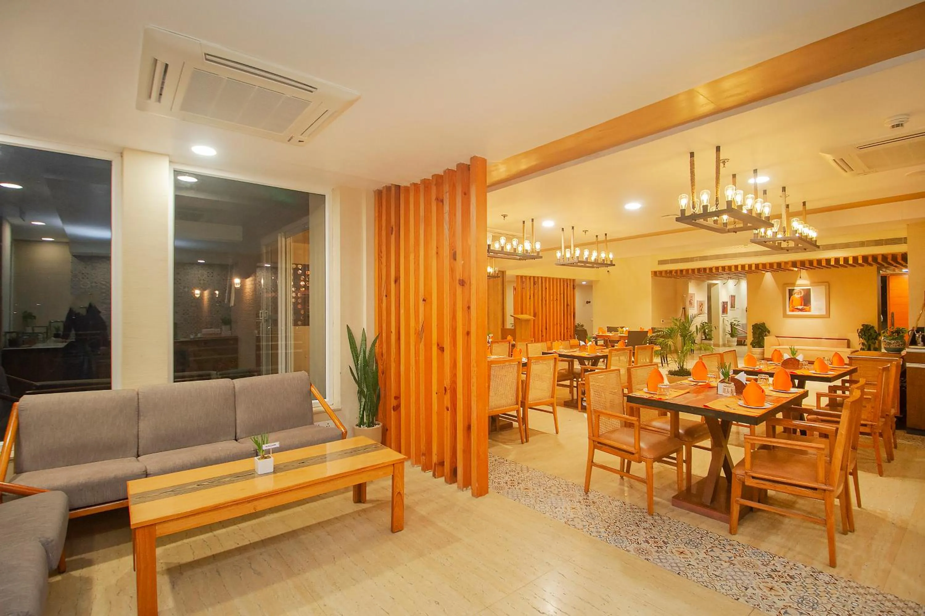 Restaurant/places to eat in Yog Wellness Resort & Spa By Amritara