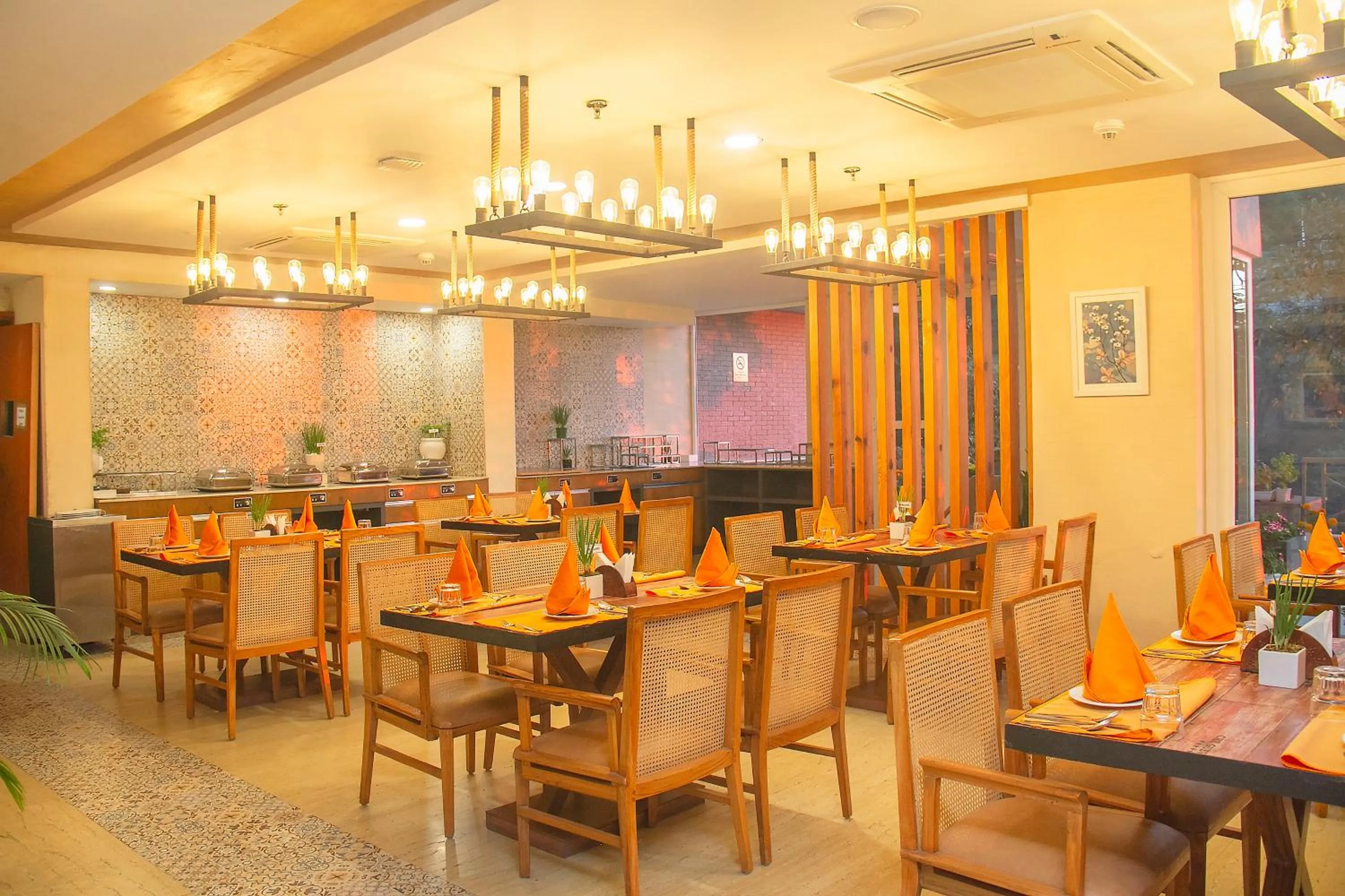 Restaurant/places to eat in Yog Wellness Resort & Spa By Amritara