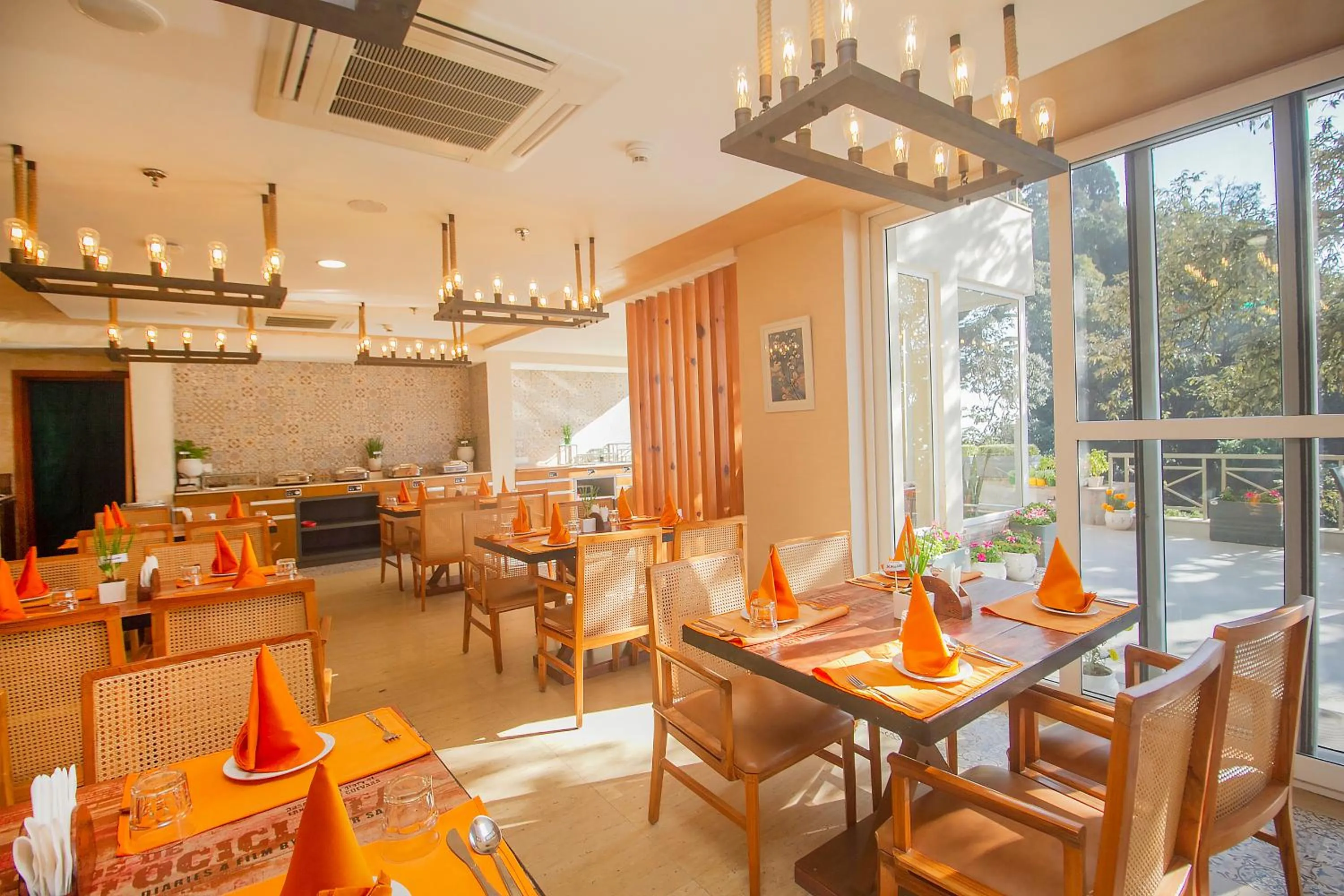 Restaurant/places to eat in Yog Wellness Resort & Spa By Amritara