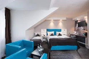 View (from property/room), Bed in Best Western Hotel Cologne Airport Troisdorf