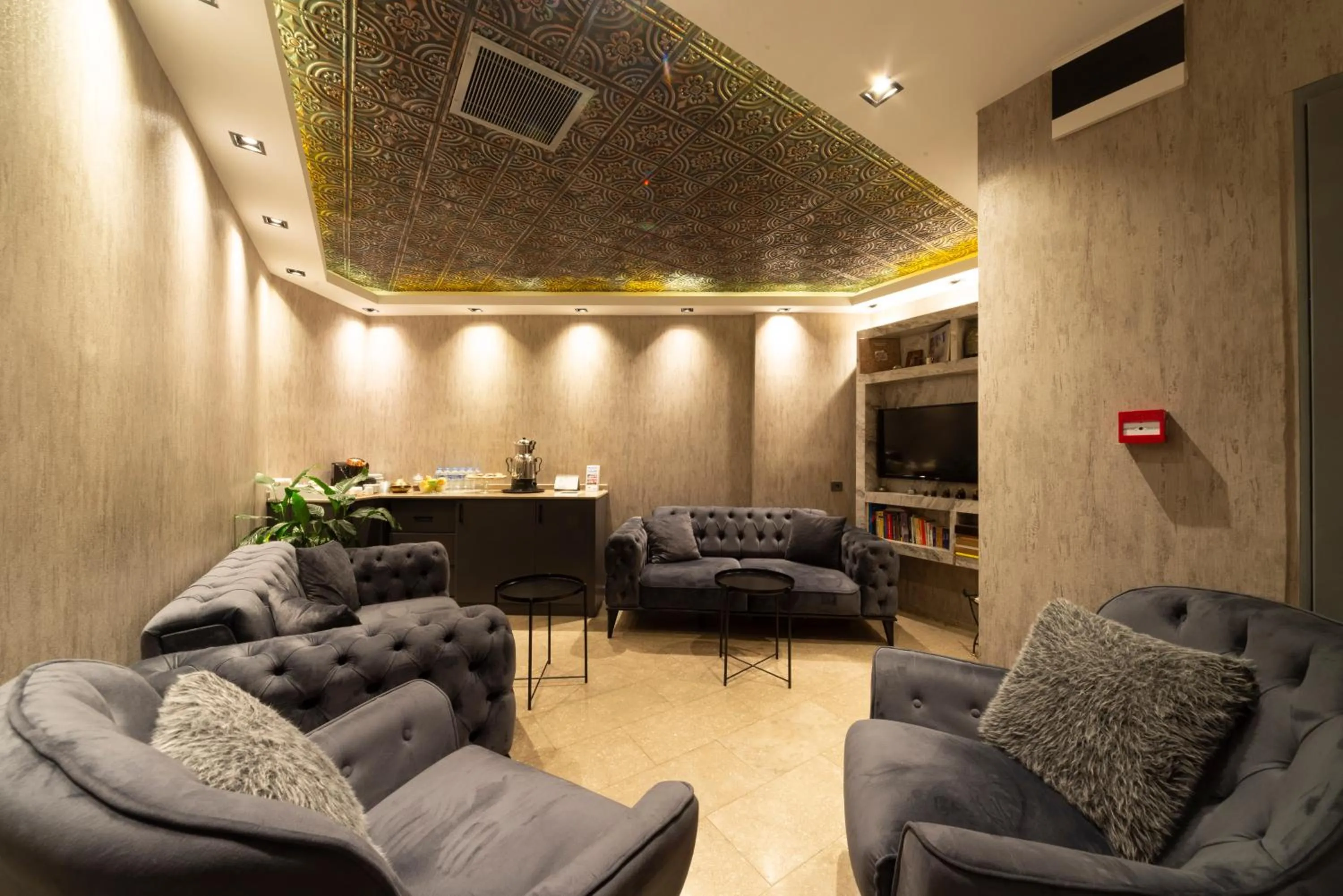 Lobby or reception in World Heritage Center Hotel