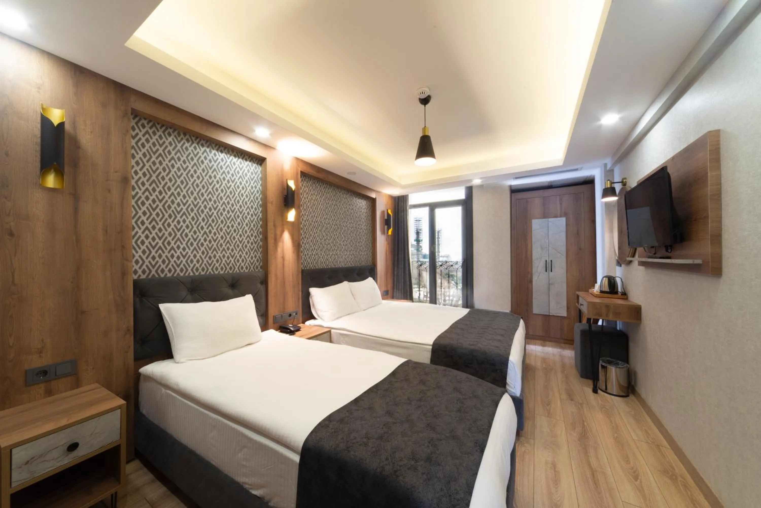 Bedroom, Bed in World Heritage Center Hotel