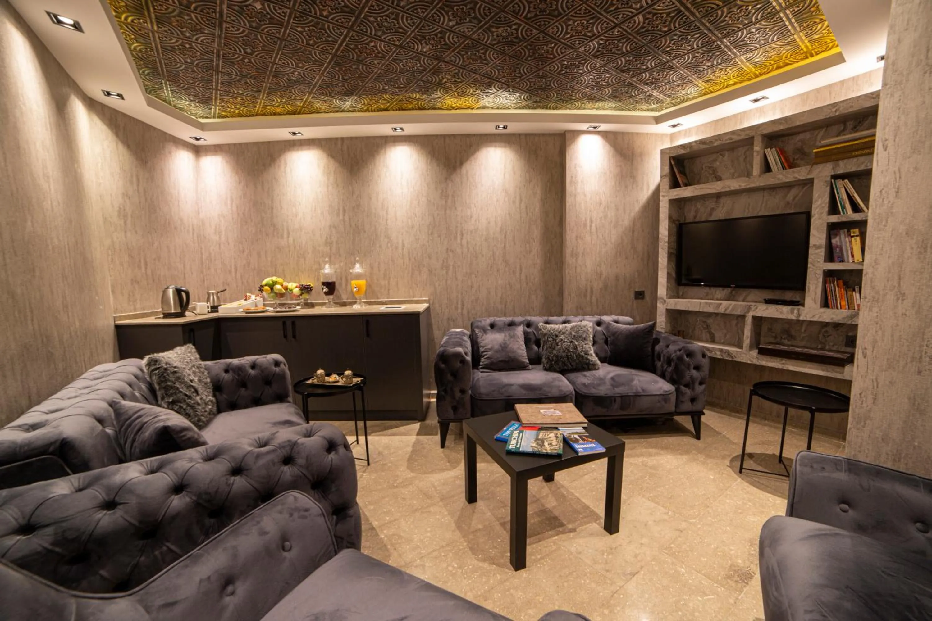 Lobby or reception in World Heritage Center Hotel