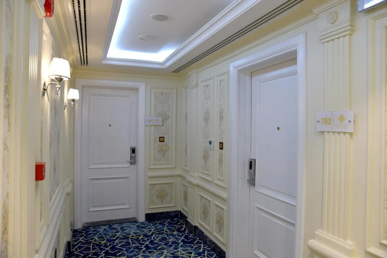 Crown City Hotel -فندق كراون ستي