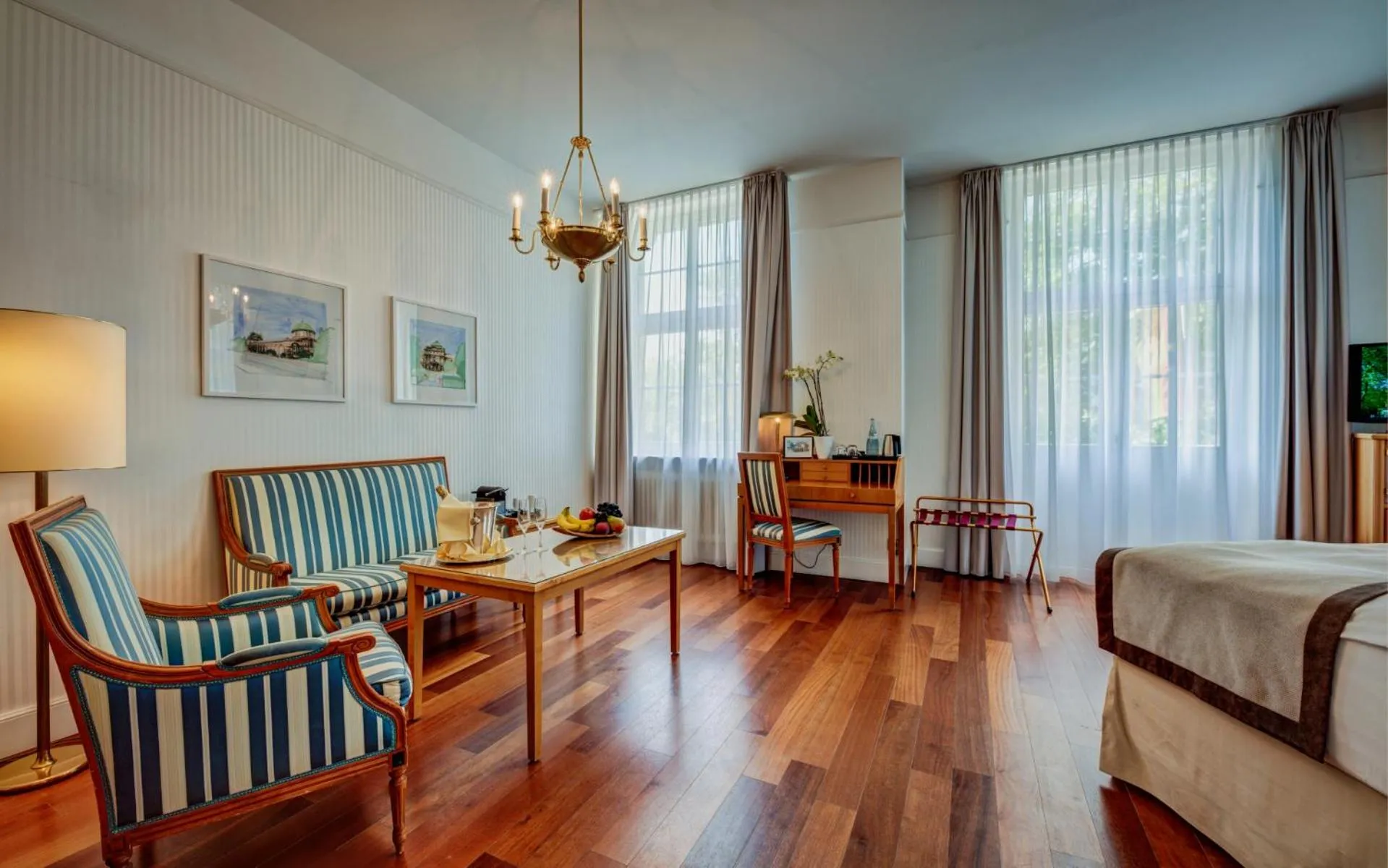 Photo of the whole room in Schlosshotel Karlsruhe