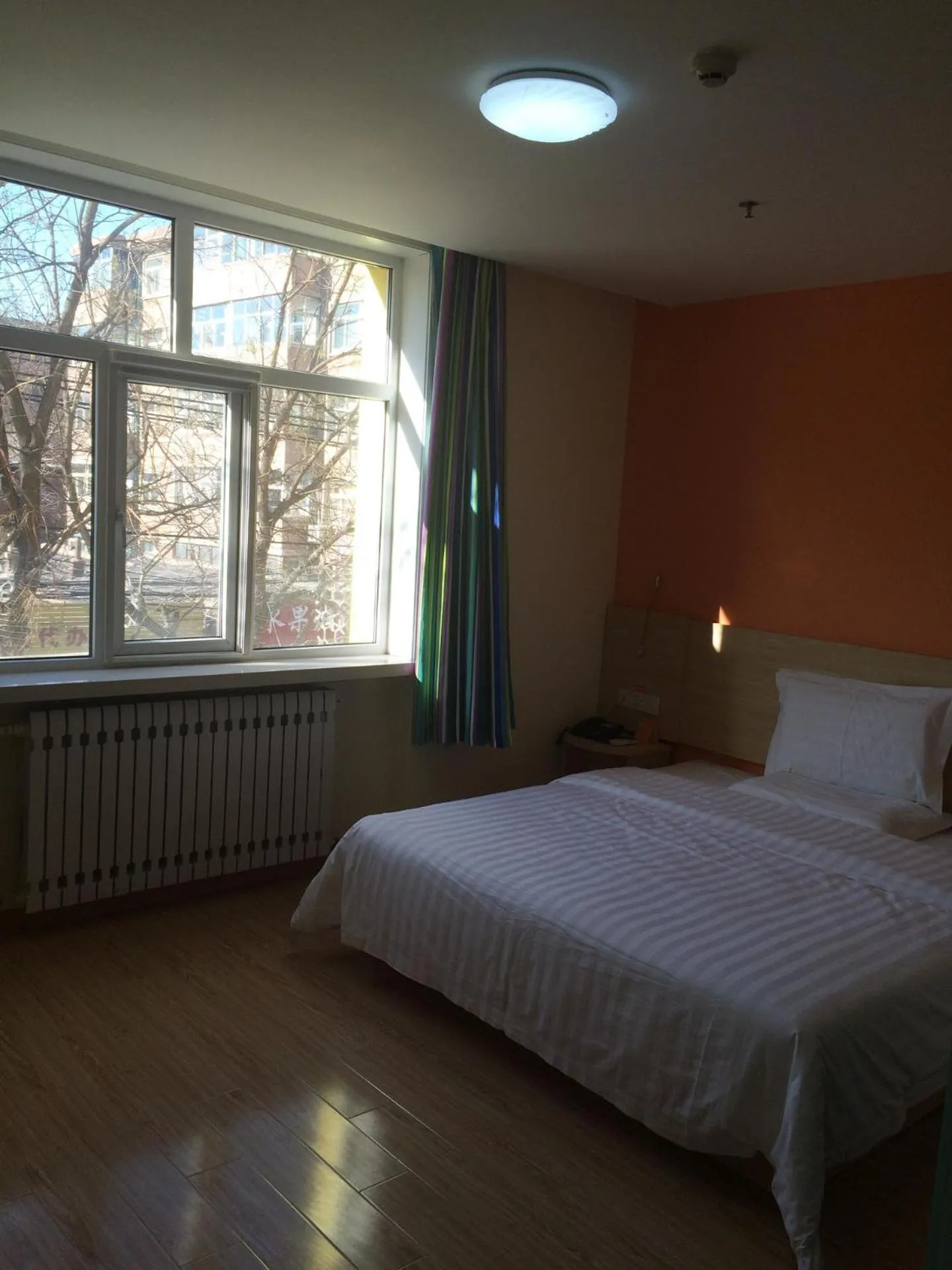 Bed in 7Days Inn Zhangjiakou Xuanhua Caishenmiao Street