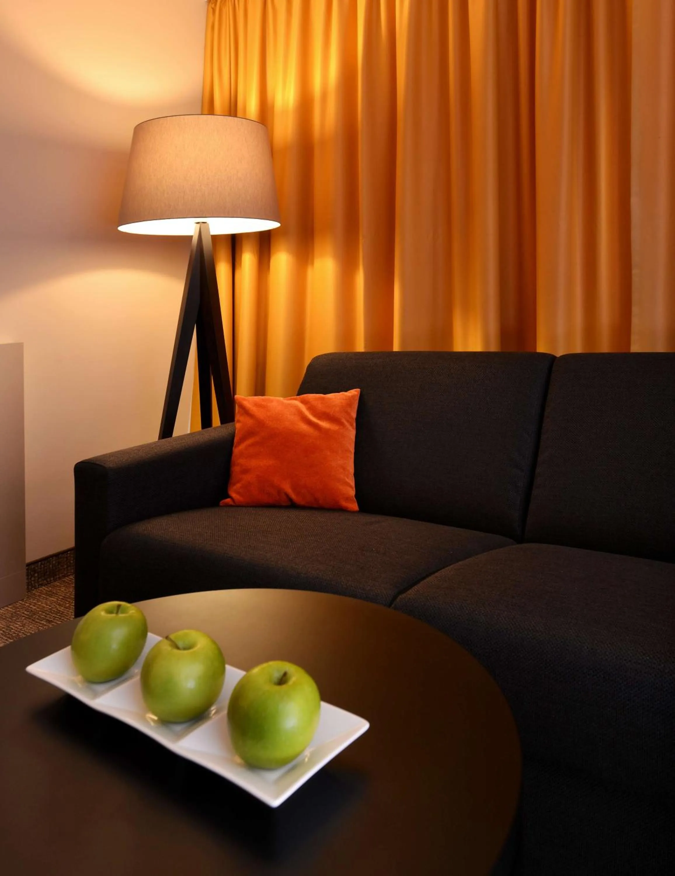 Bedroom in Best Western Plus Delta Park Hotel