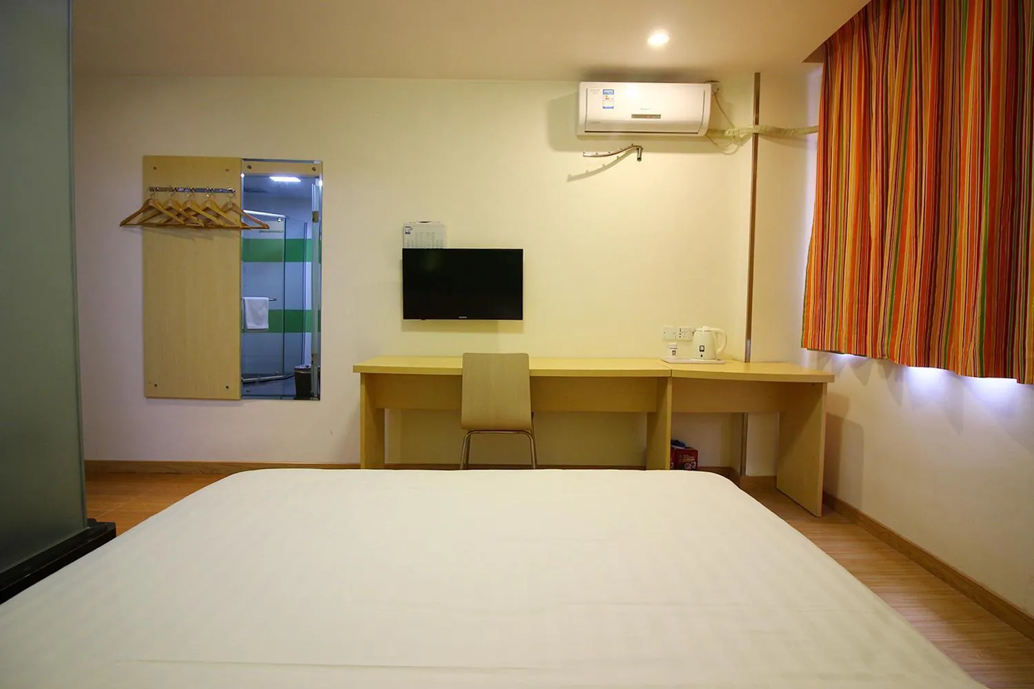 Bed in 7Days Inn Zhuhai Doumen district government pedestrian street