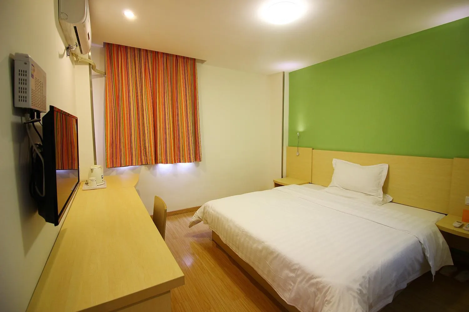 Bed in 7Days Inn Zhuhai Doumen district government pedestrian street