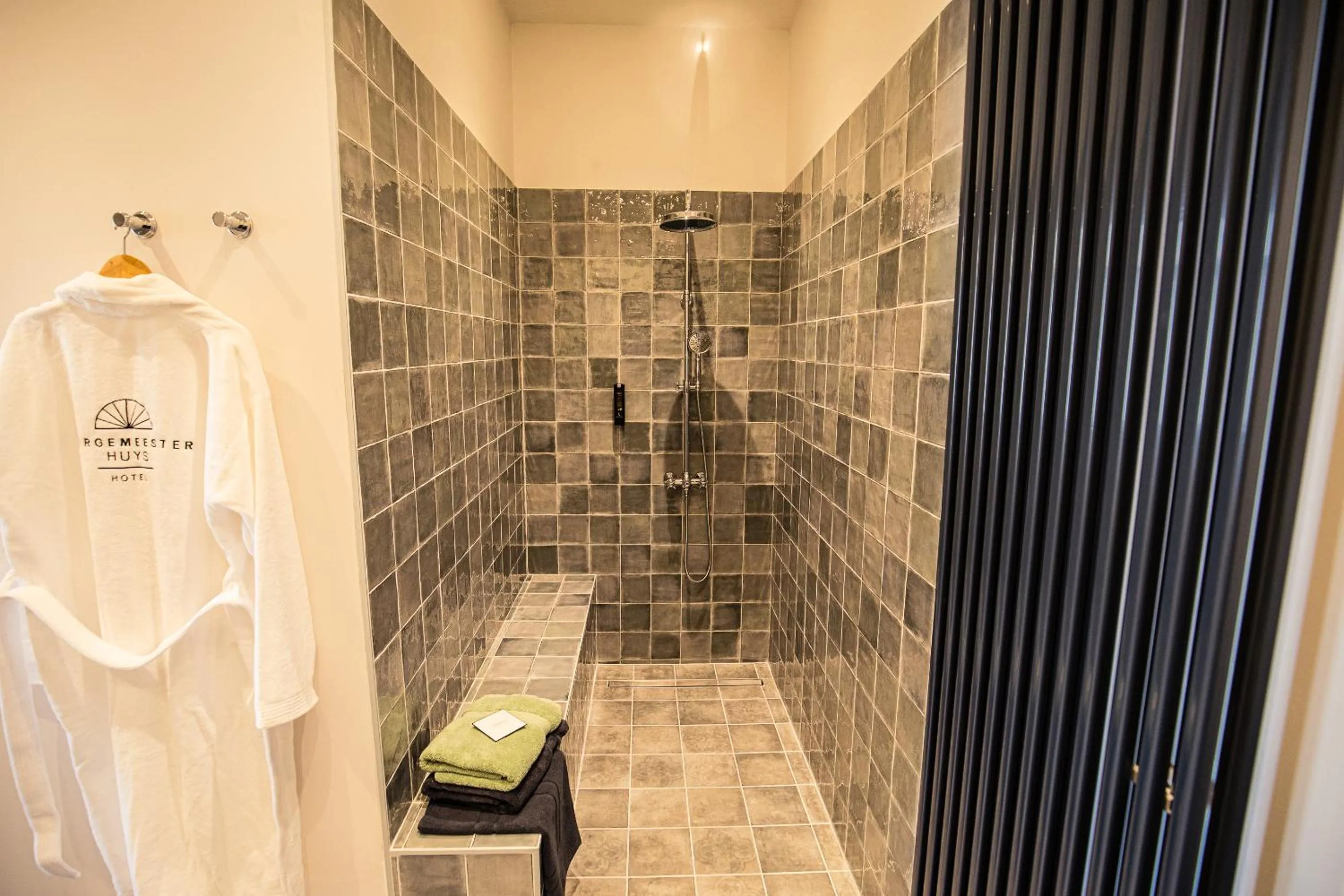 Shower in Burgemeesterhuys