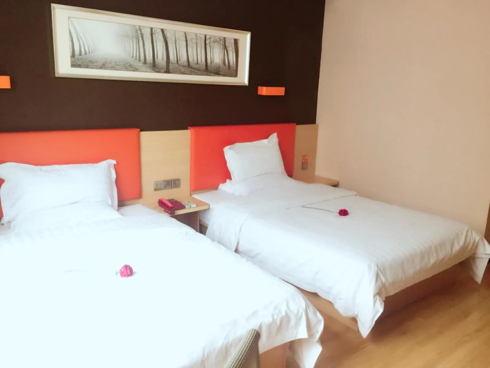 Bed in 7Days Premium Chongqing Fengjie Kuizhou Avenue