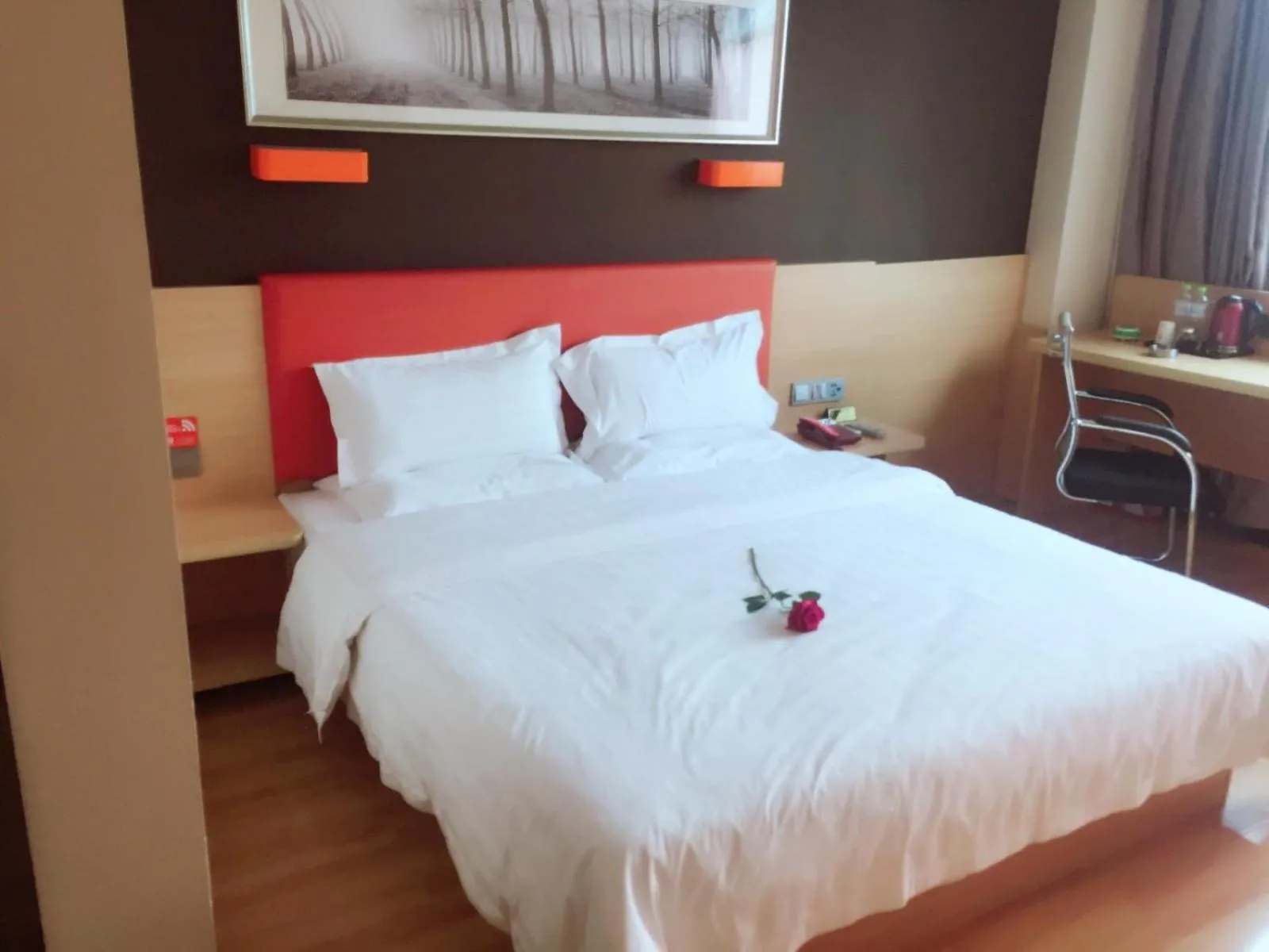 Bed in 7Days Premium Chongqing Fengjie Kuizhou Avenue