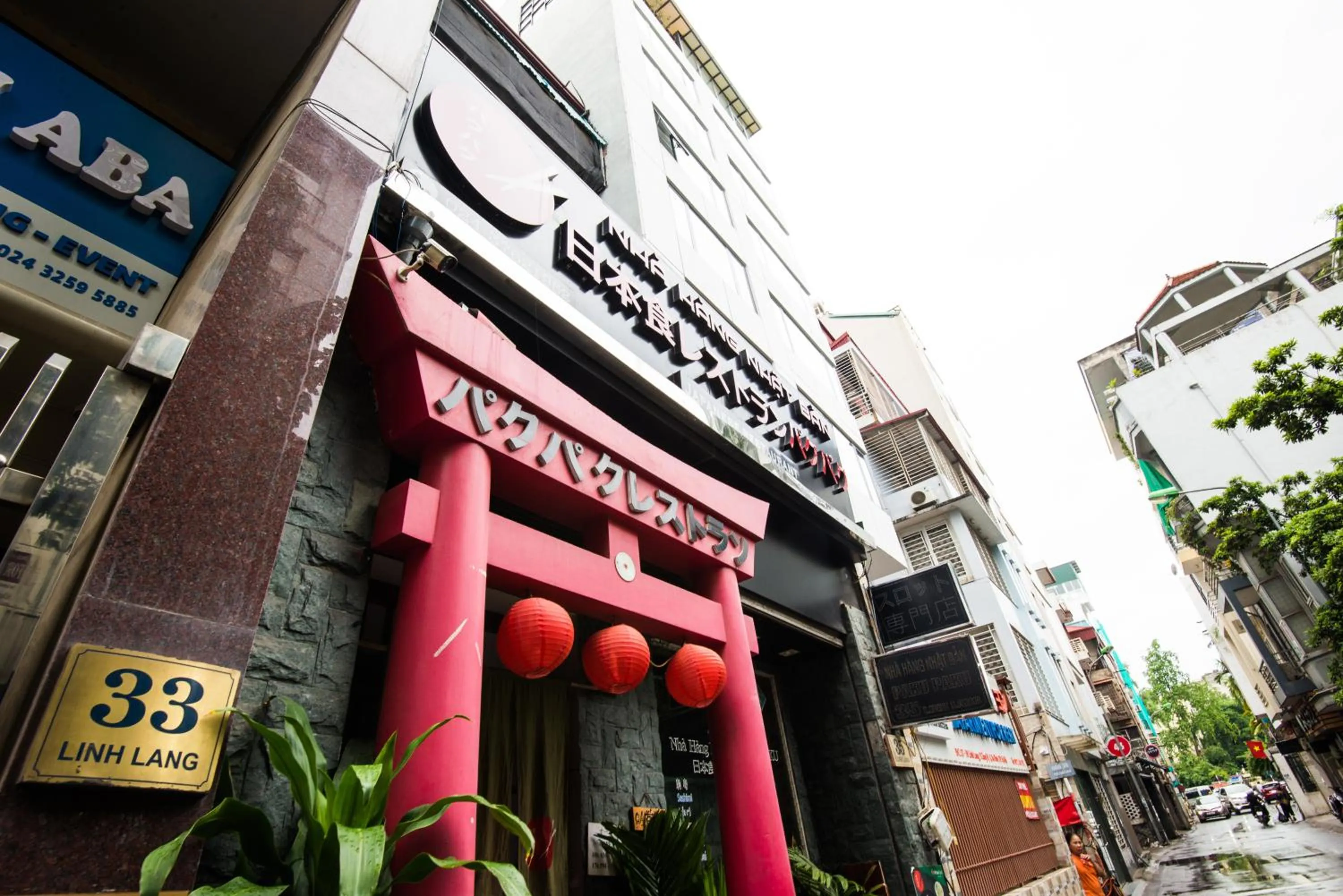 Property building in 22housing Linh Lang Hotel & Residence