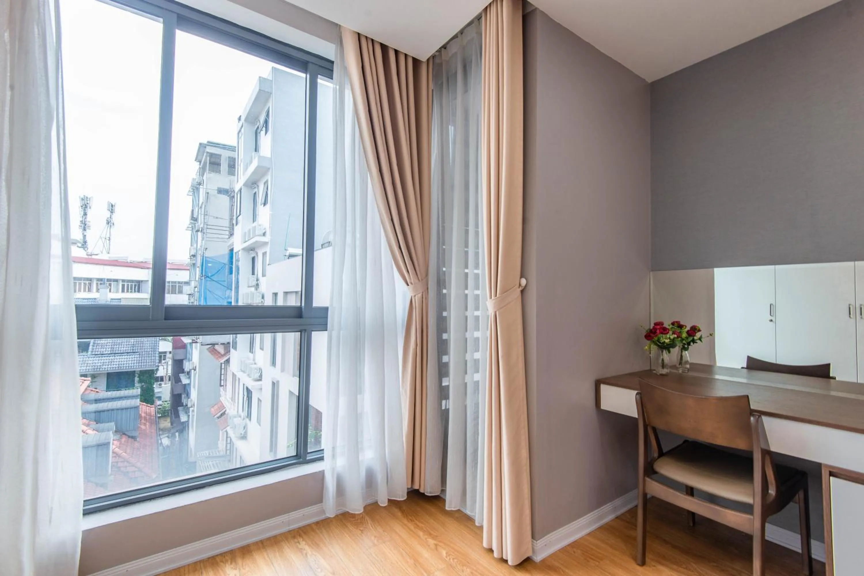 Dining area in 22housing Linh Lang Hotel & Residence