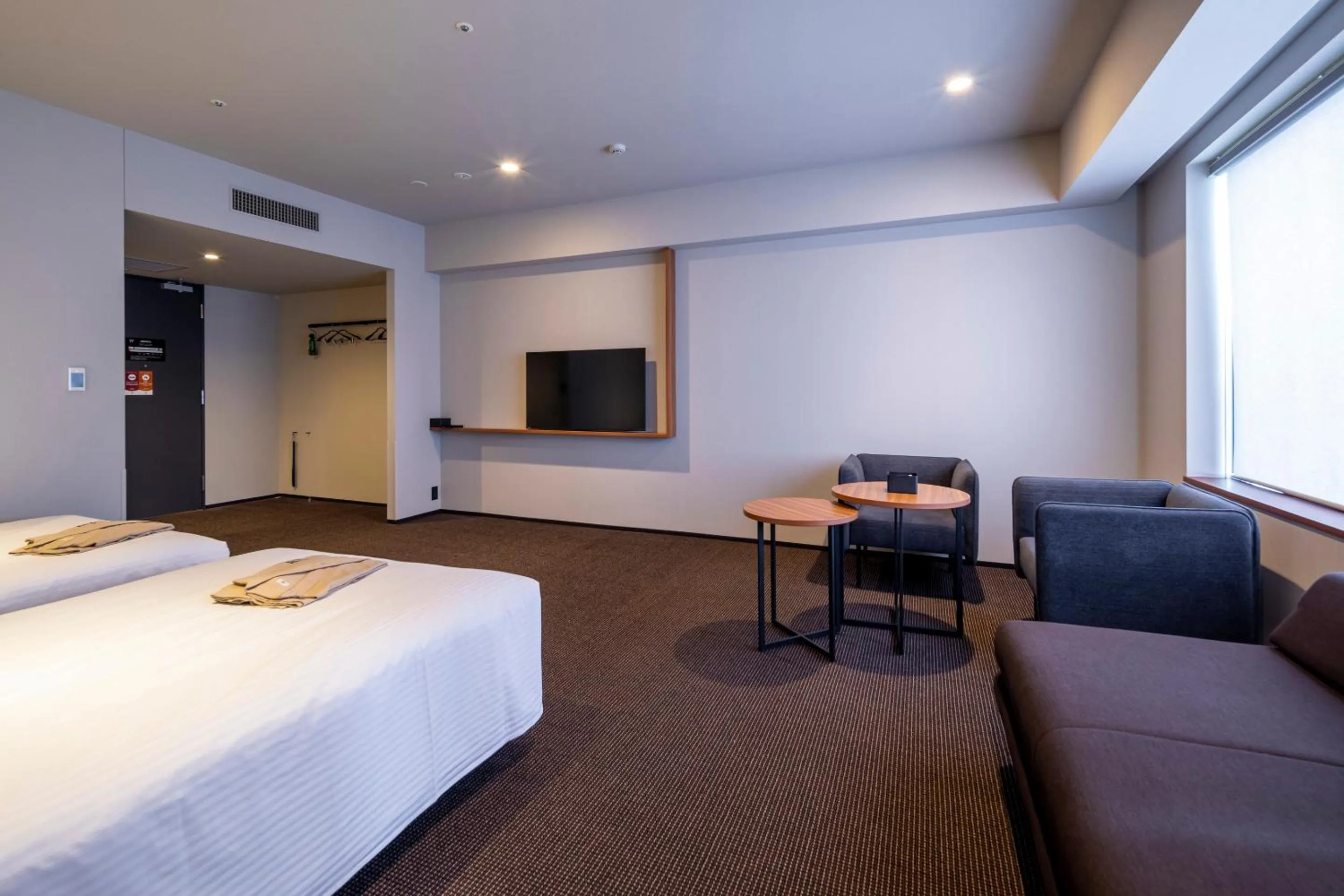 Photo of the whole room, Bed in The358 UMI