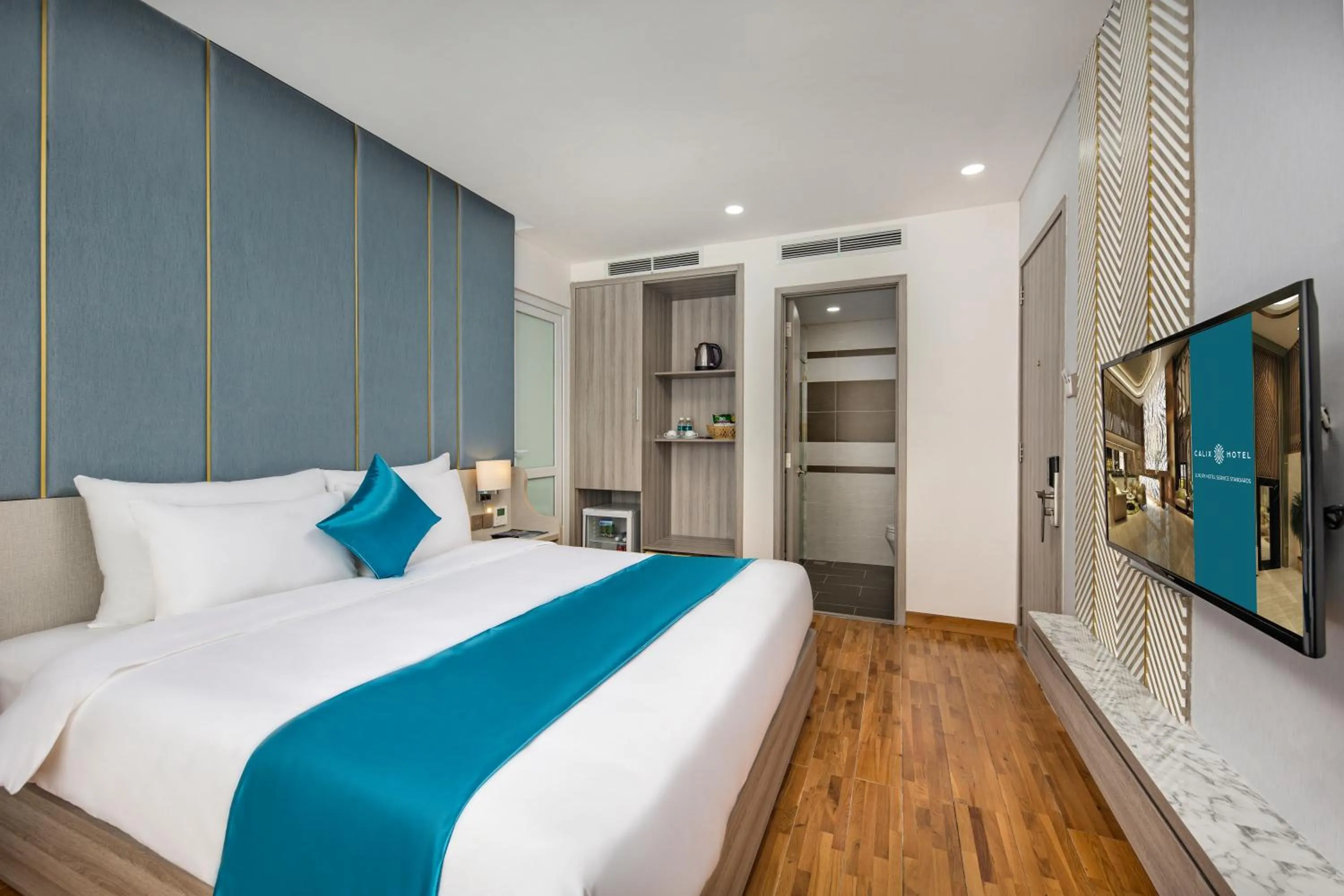 Bedroom, Bed in Calix Hotel