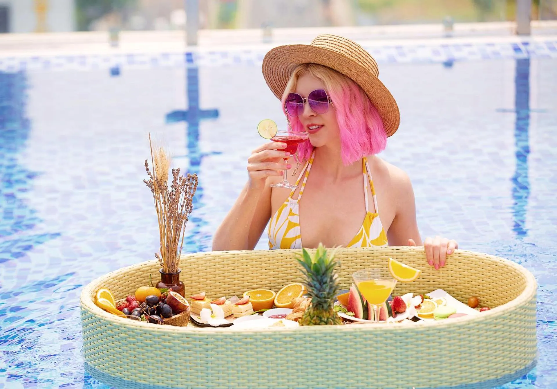 Swimming pool in Calix Hotel