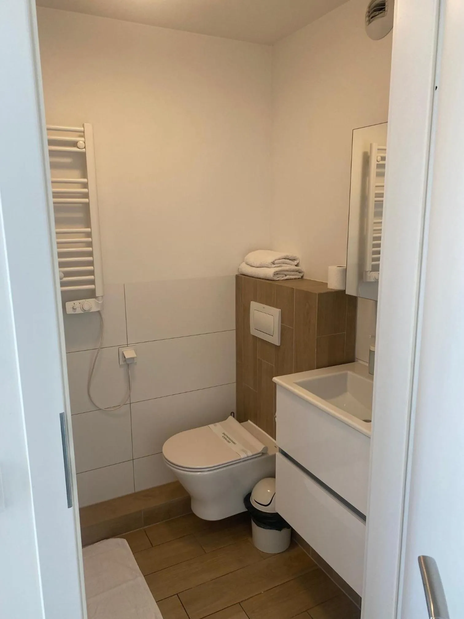 Toilet in Starter III