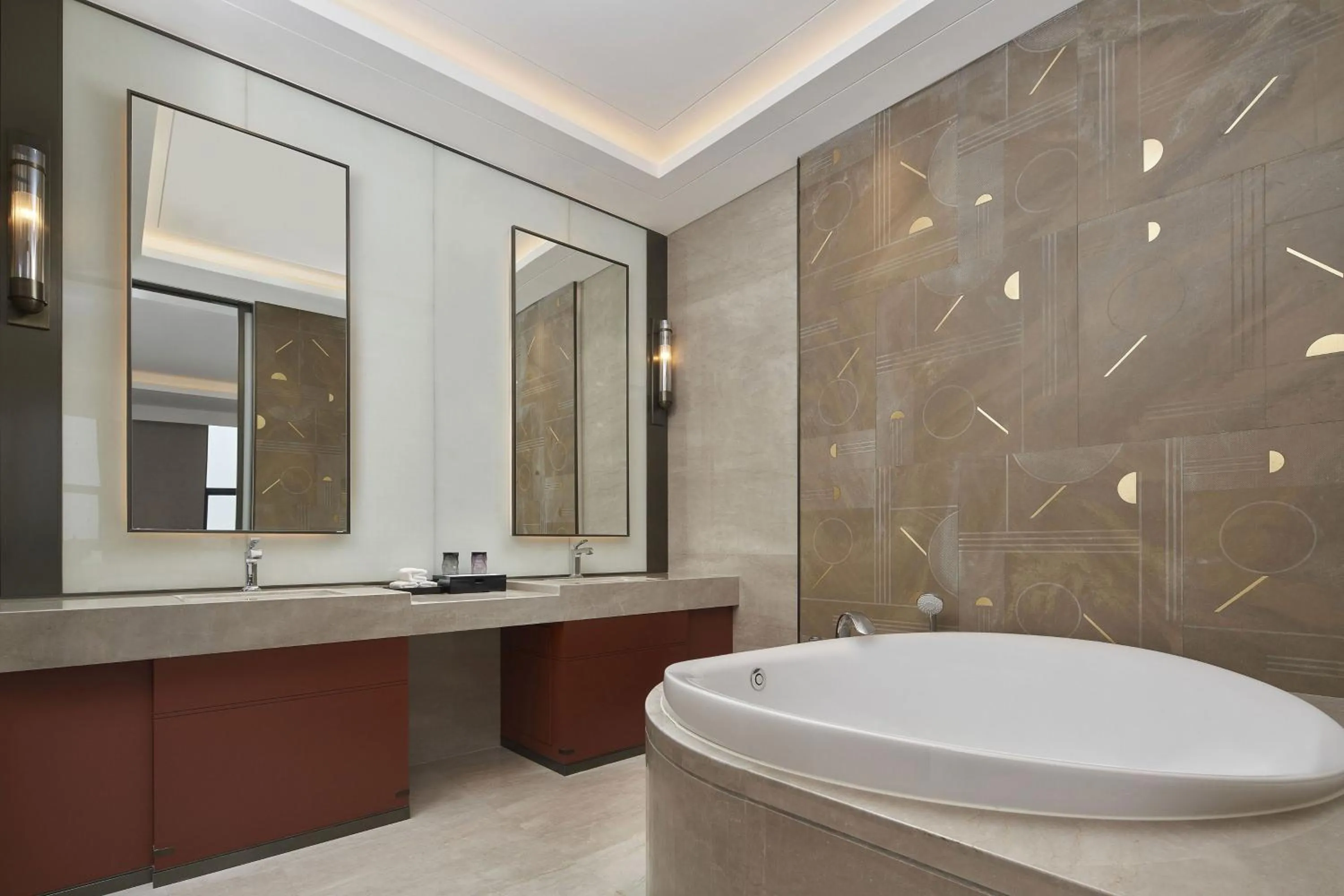 Bathroom in Four Points by Sheraton Guiyang, Huaxi
