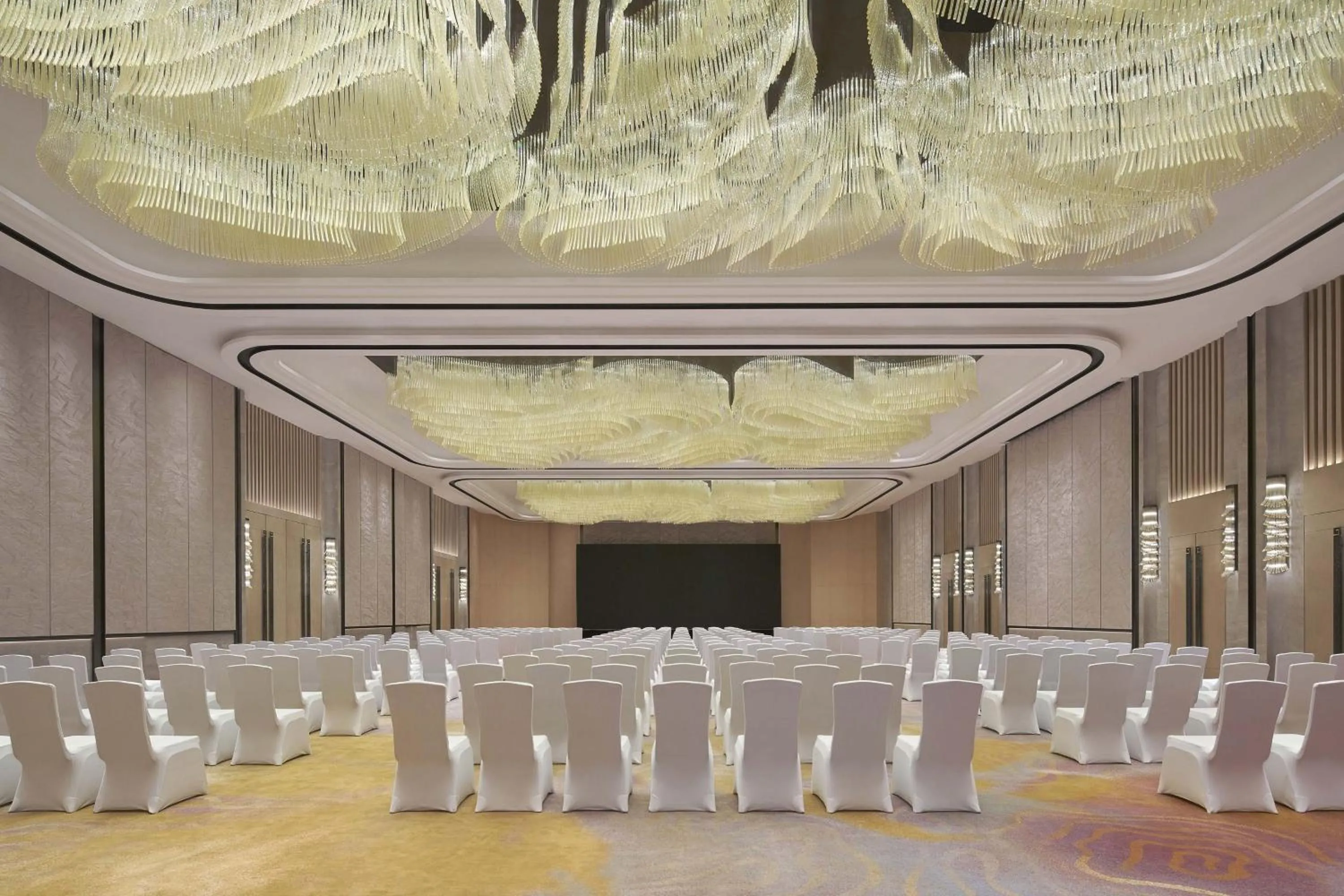 Meeting/conference room in Four Points by Sheraton Guiyang, Huaxi