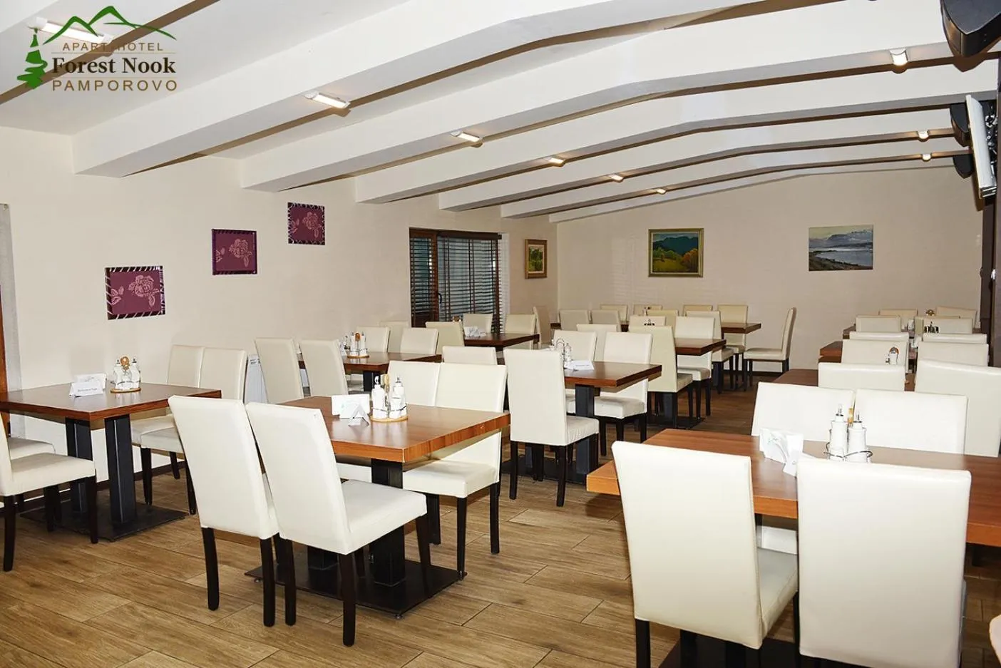 Restaurant/places to eat in Aparthotel Forest Nook