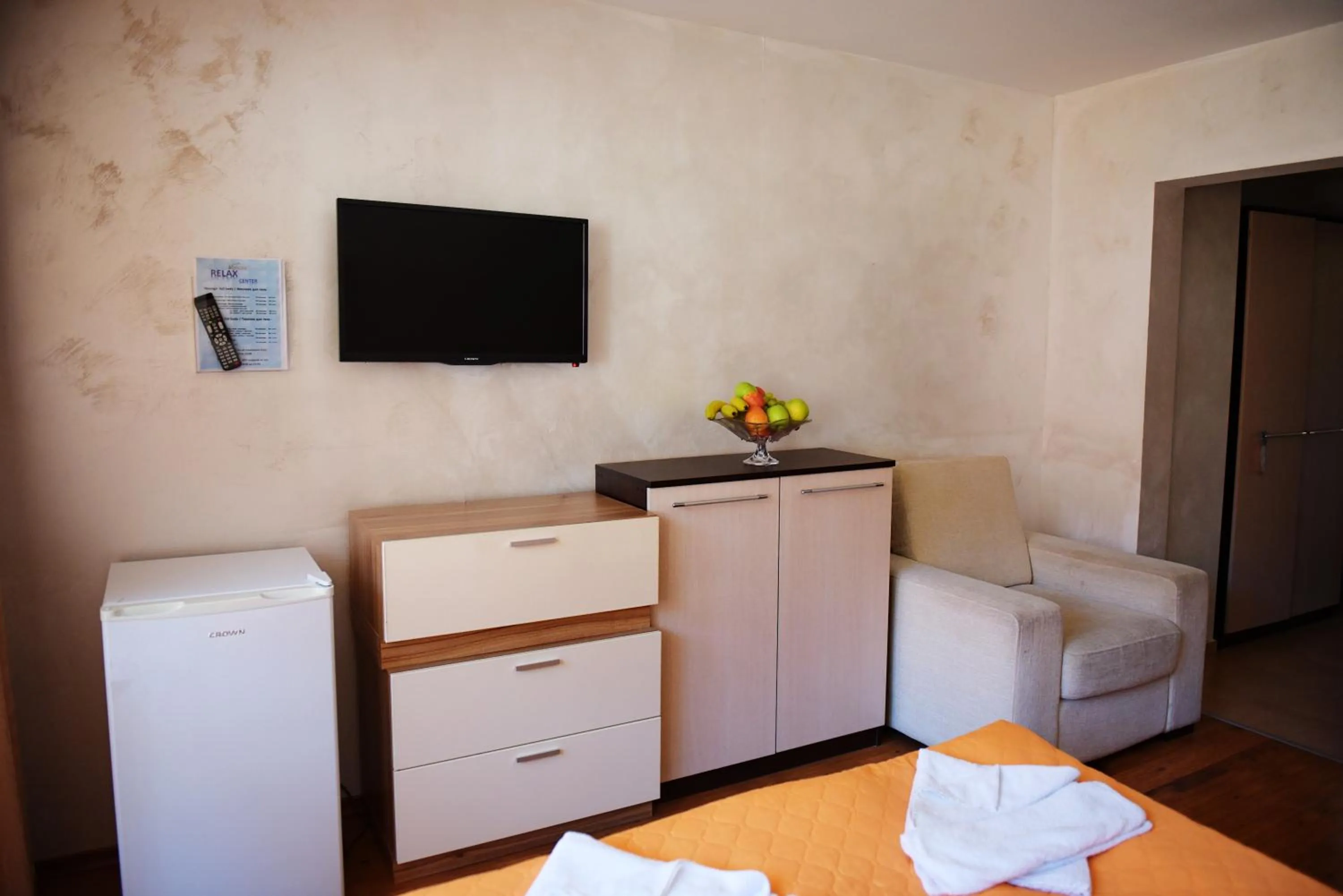 TV and multimedia in Aparthotel Forest Nook