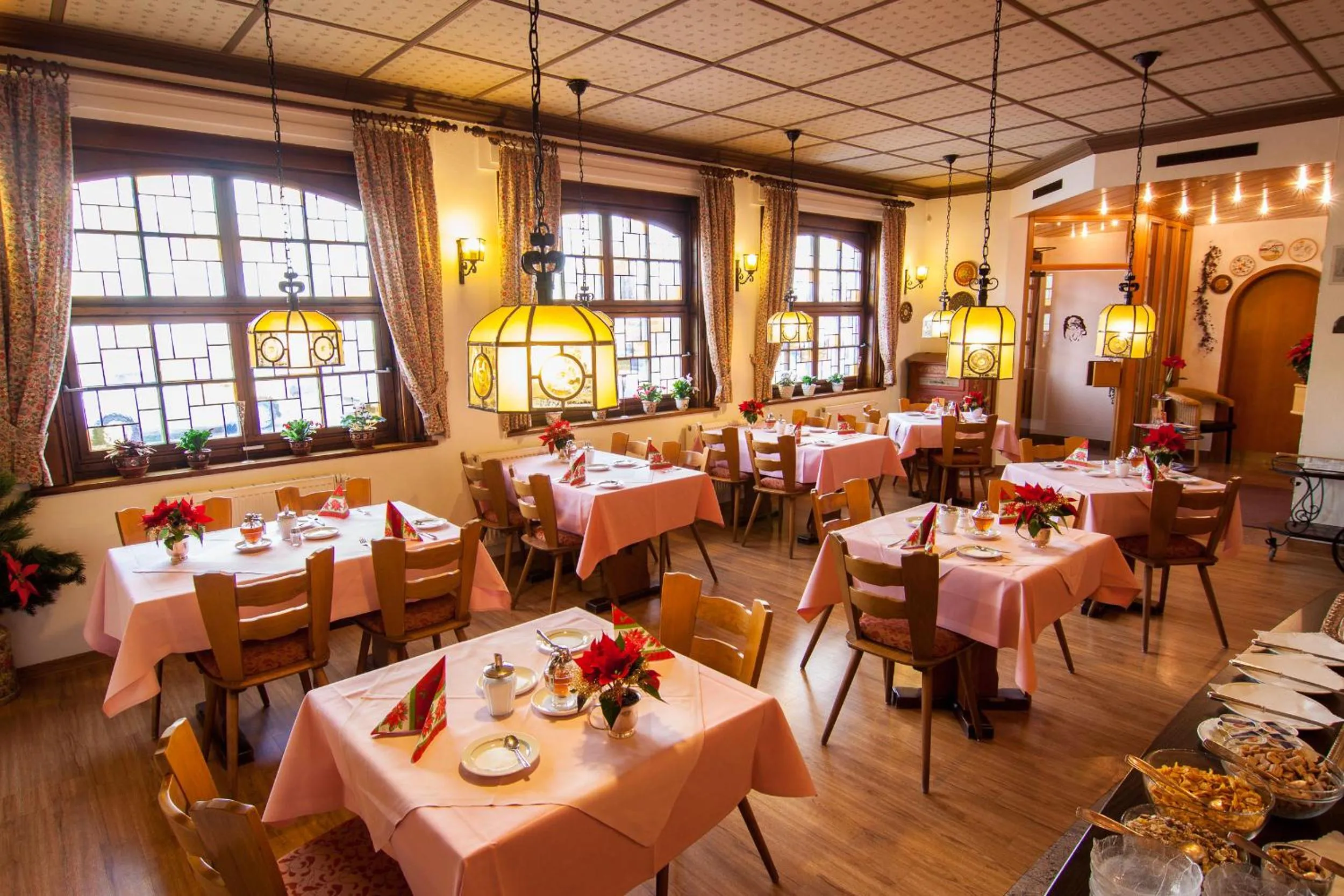 Restaurant/places to eat in Hotel Garni Lehrertal