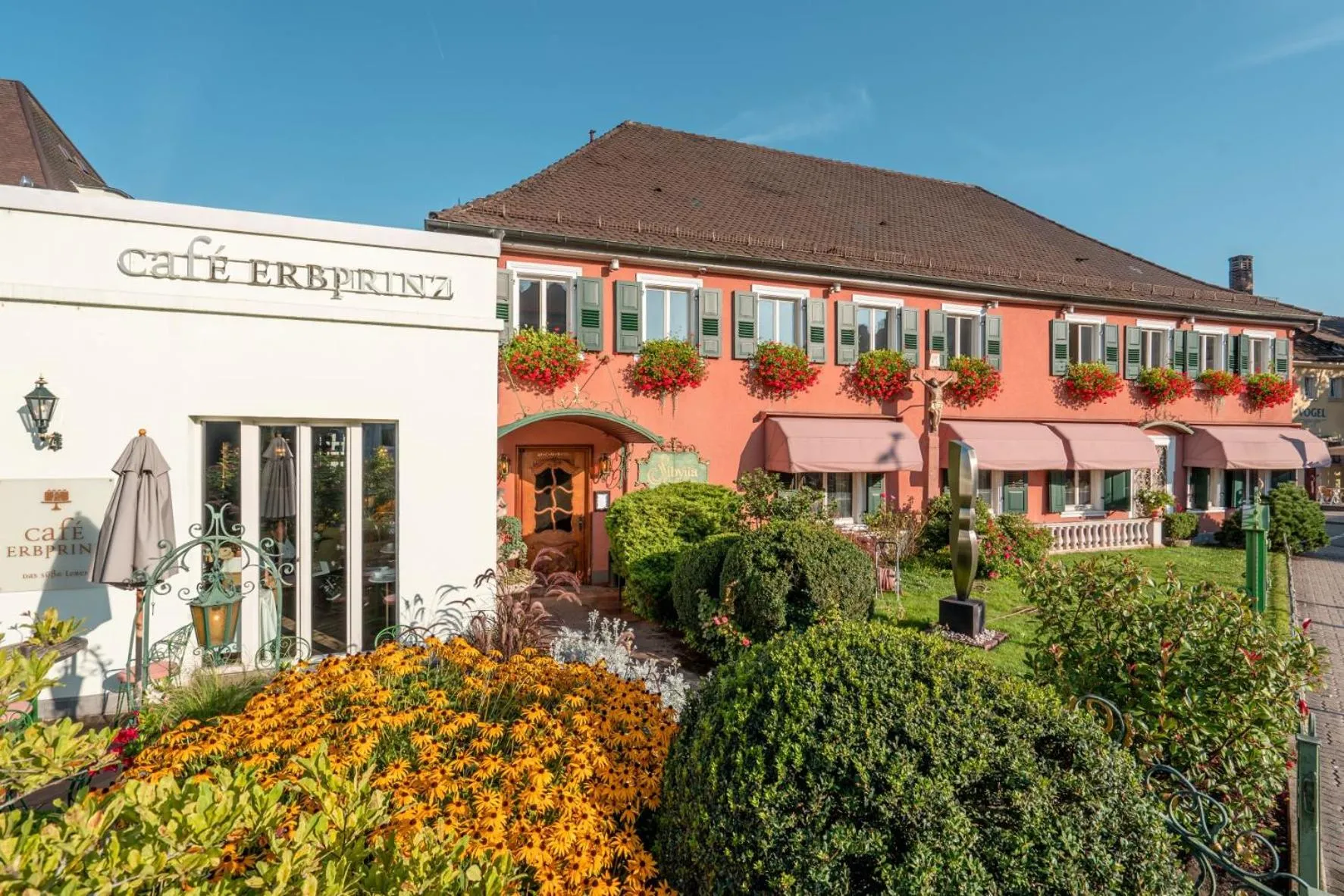 Property building in Hotel Erbprinz - Gourmet & Spa