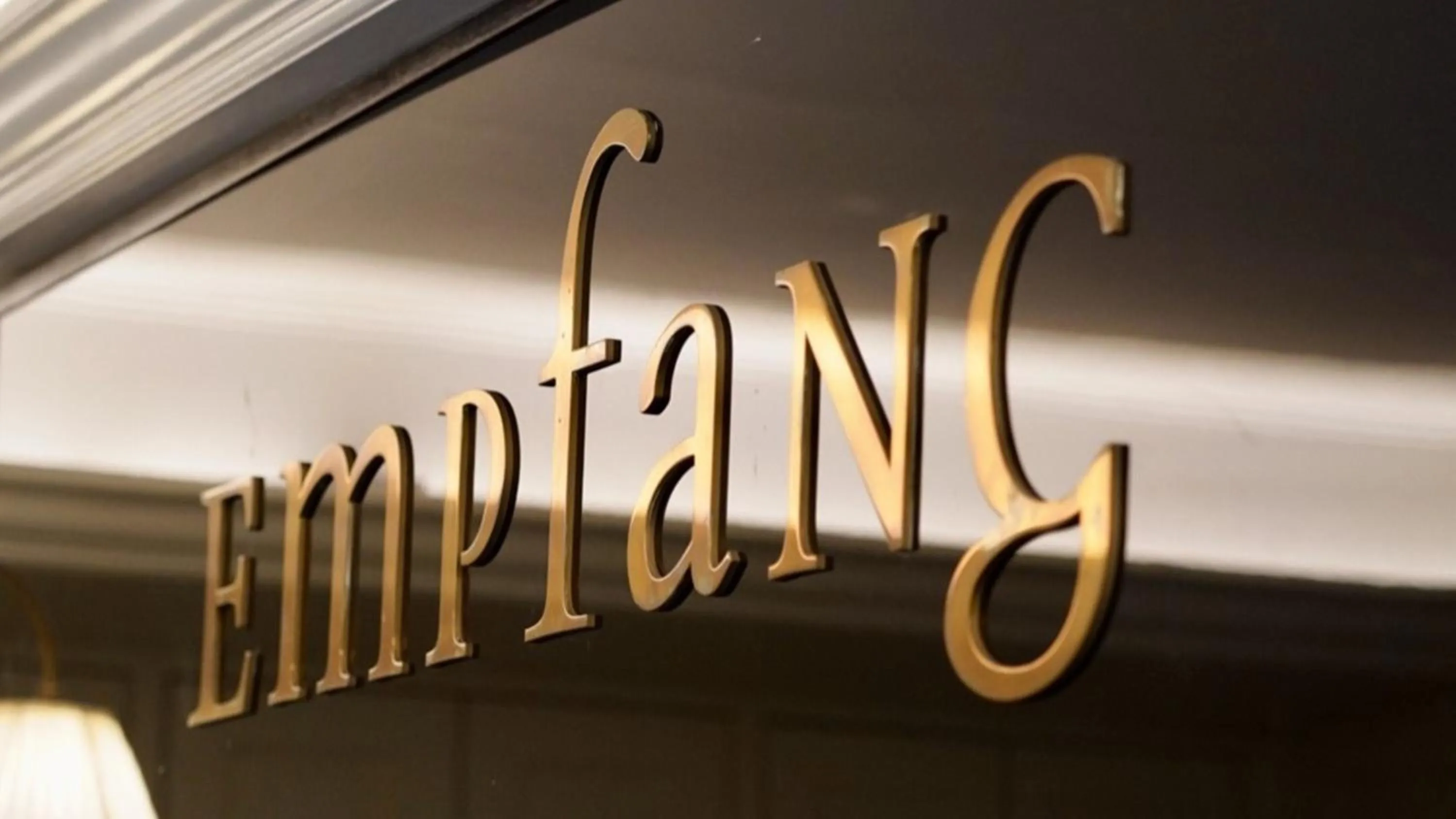 Lobby or reception in Hotel Erbprinz - Gourmet & Spa