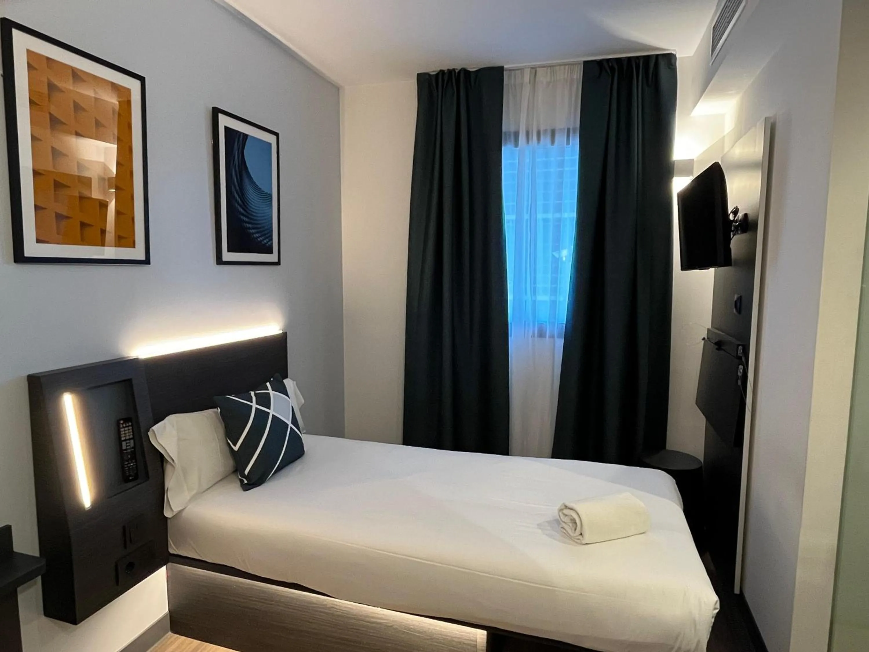 Bed in Four Points Flex by Sheraton Malaga Centre
