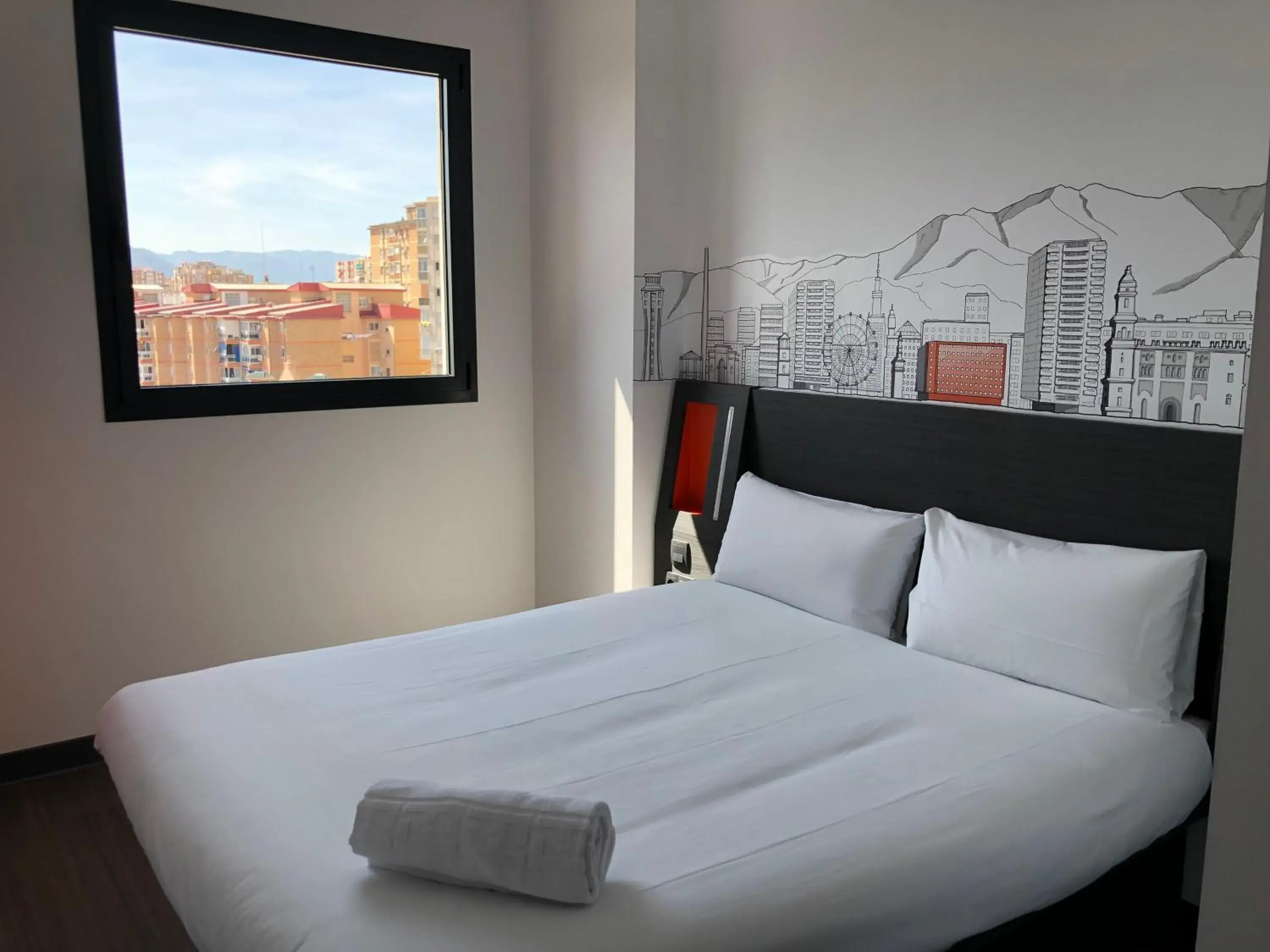 easyHotel Malaga City Centre easyHotel Malaga City Centre