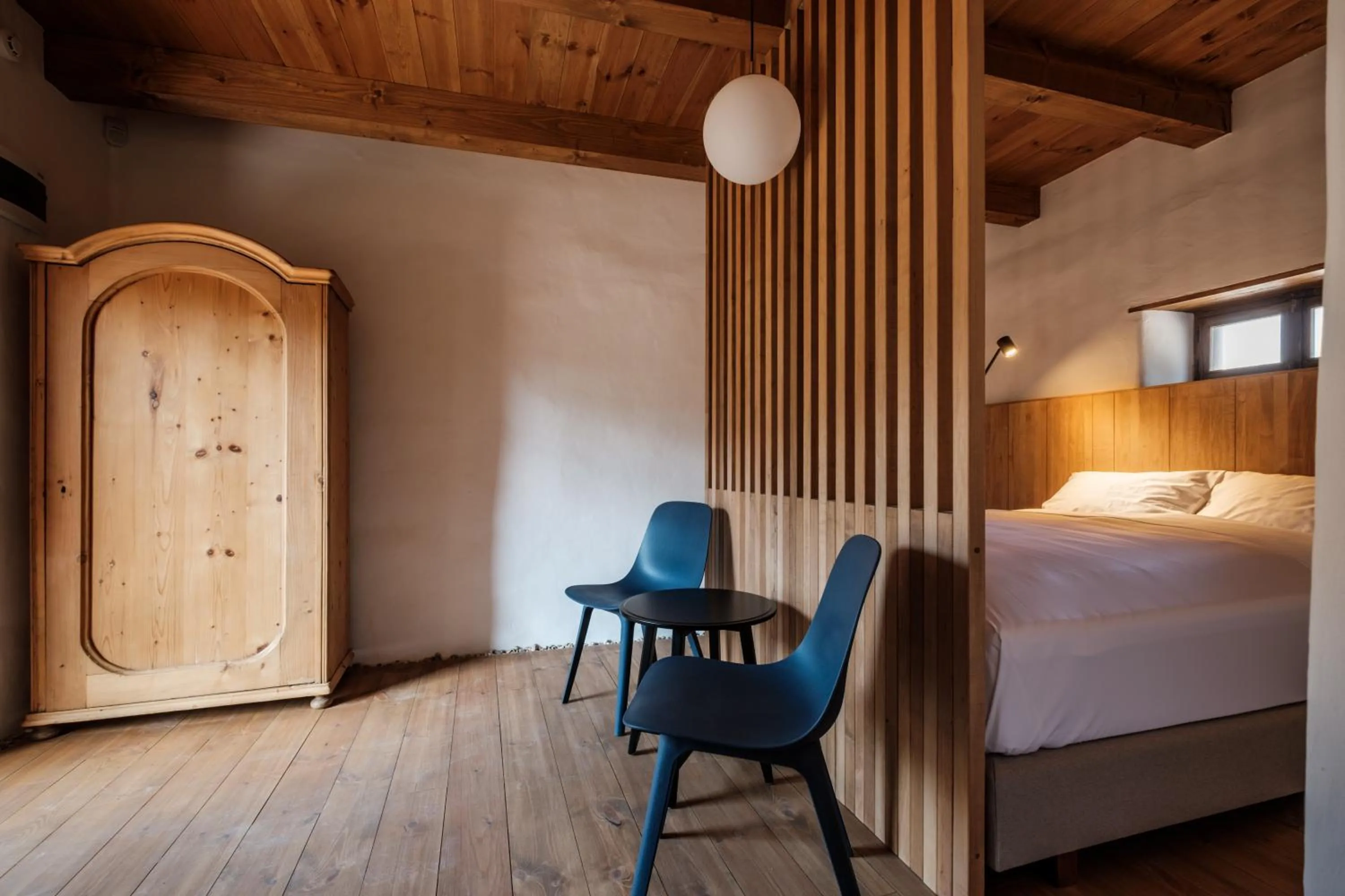 Bedroom, Bed in Almalomb Apartman