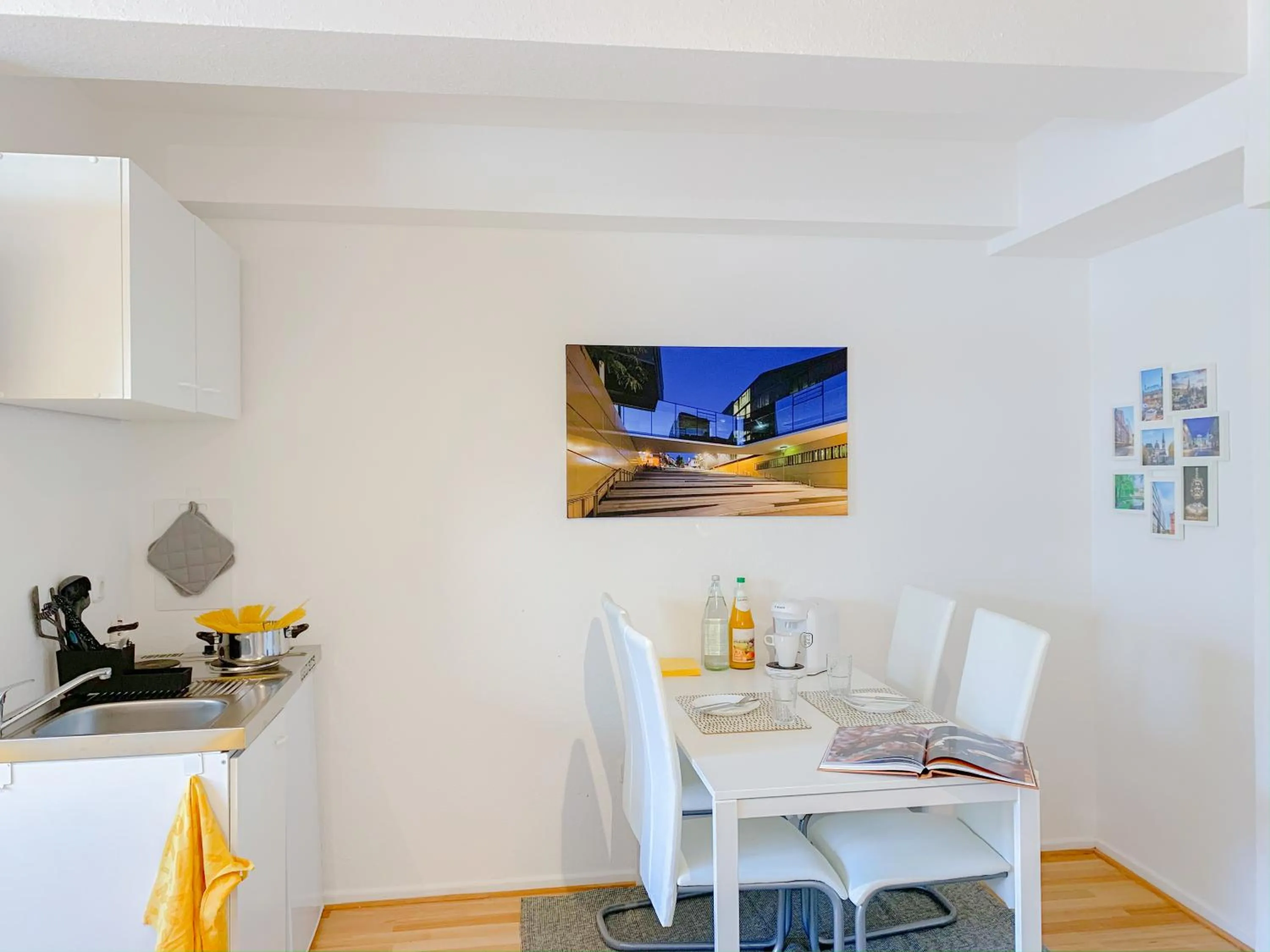 Dining area in Relax Aachener Boardinghouse Appartements Premium 1