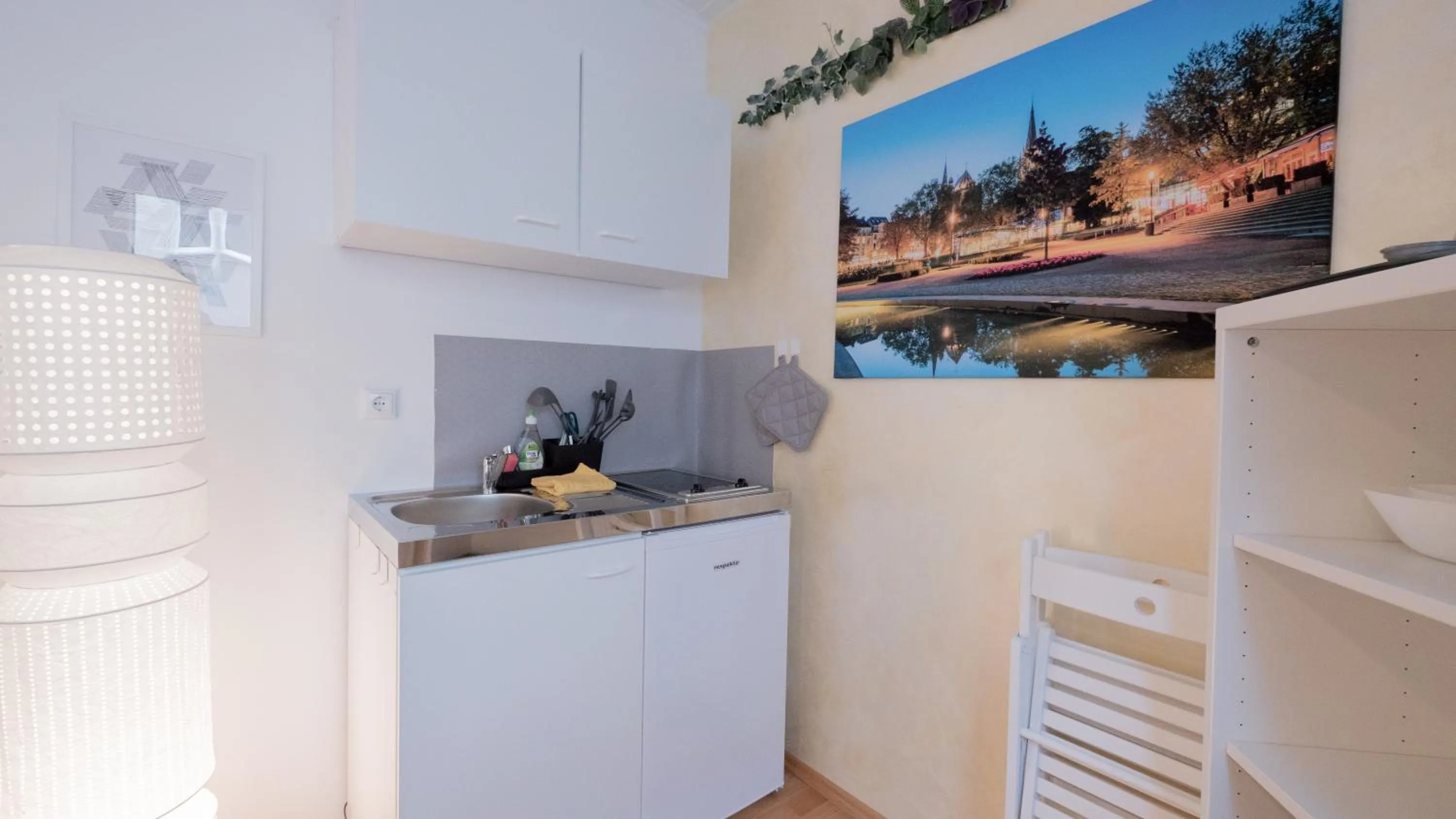 Kitchen or kitchenette in Relax Aachener Boardinghouse Appartements Premium 1